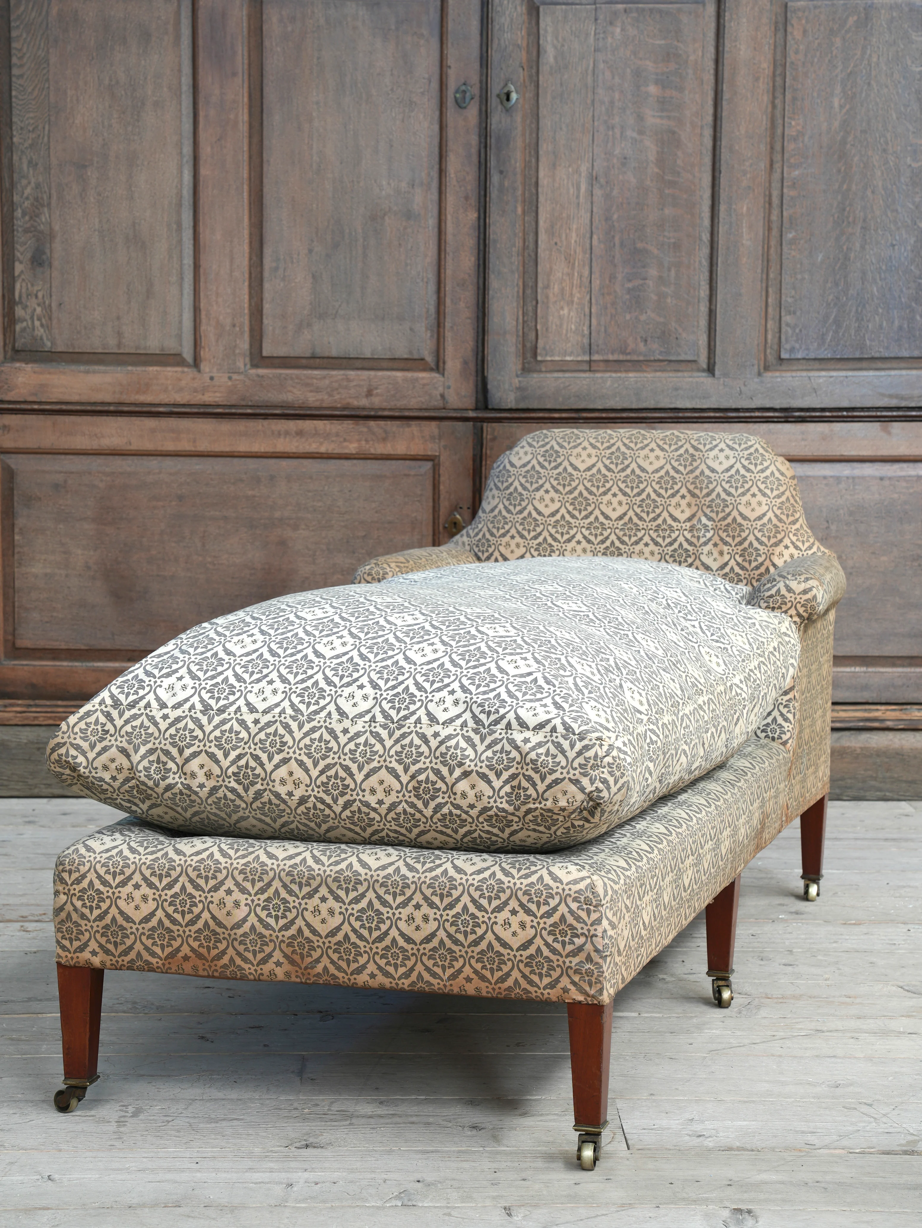 A Howard & Sons Day Bed - Image 13