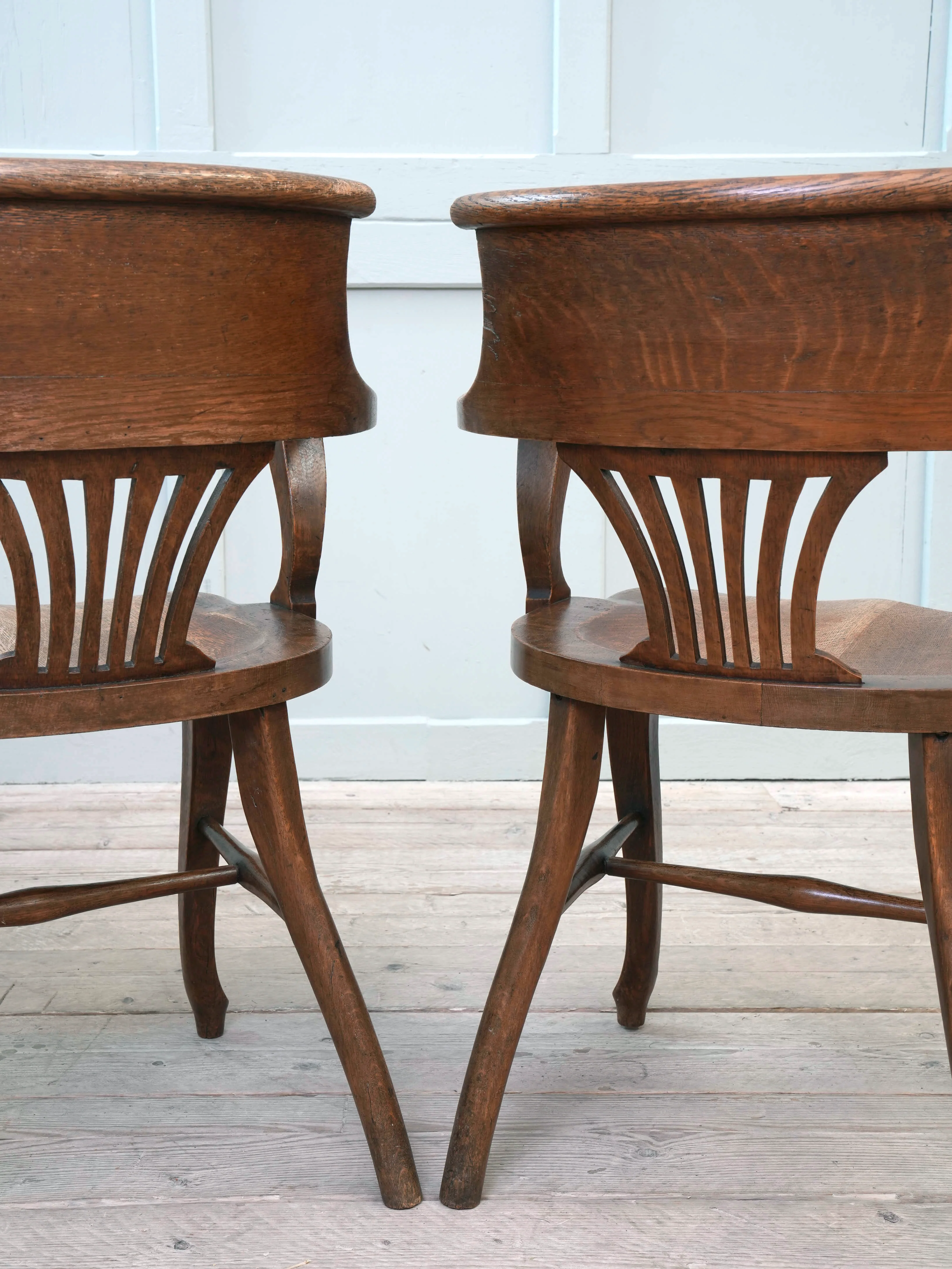 A Pair of 1920s Oak Desk Chairs - Image 15