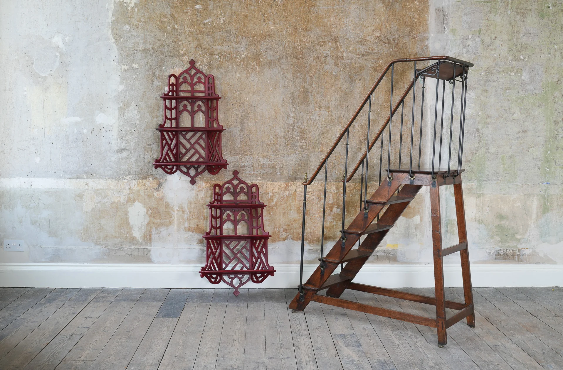 A Pair of Chinese Chippendale Hanging Shelves - Image 4