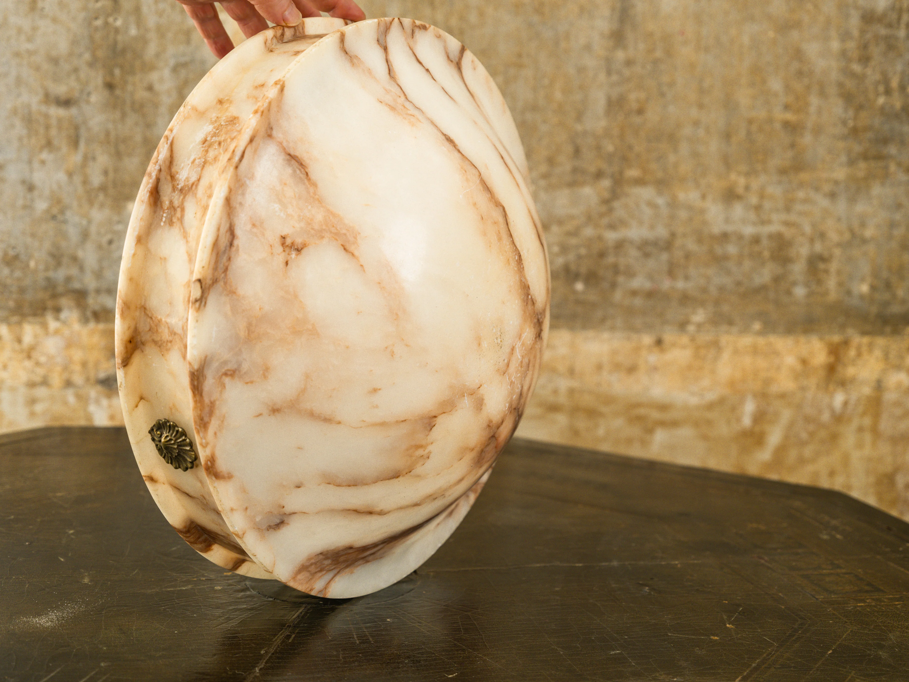 An Early 20th Century Alabaster Dish Light - Image 10