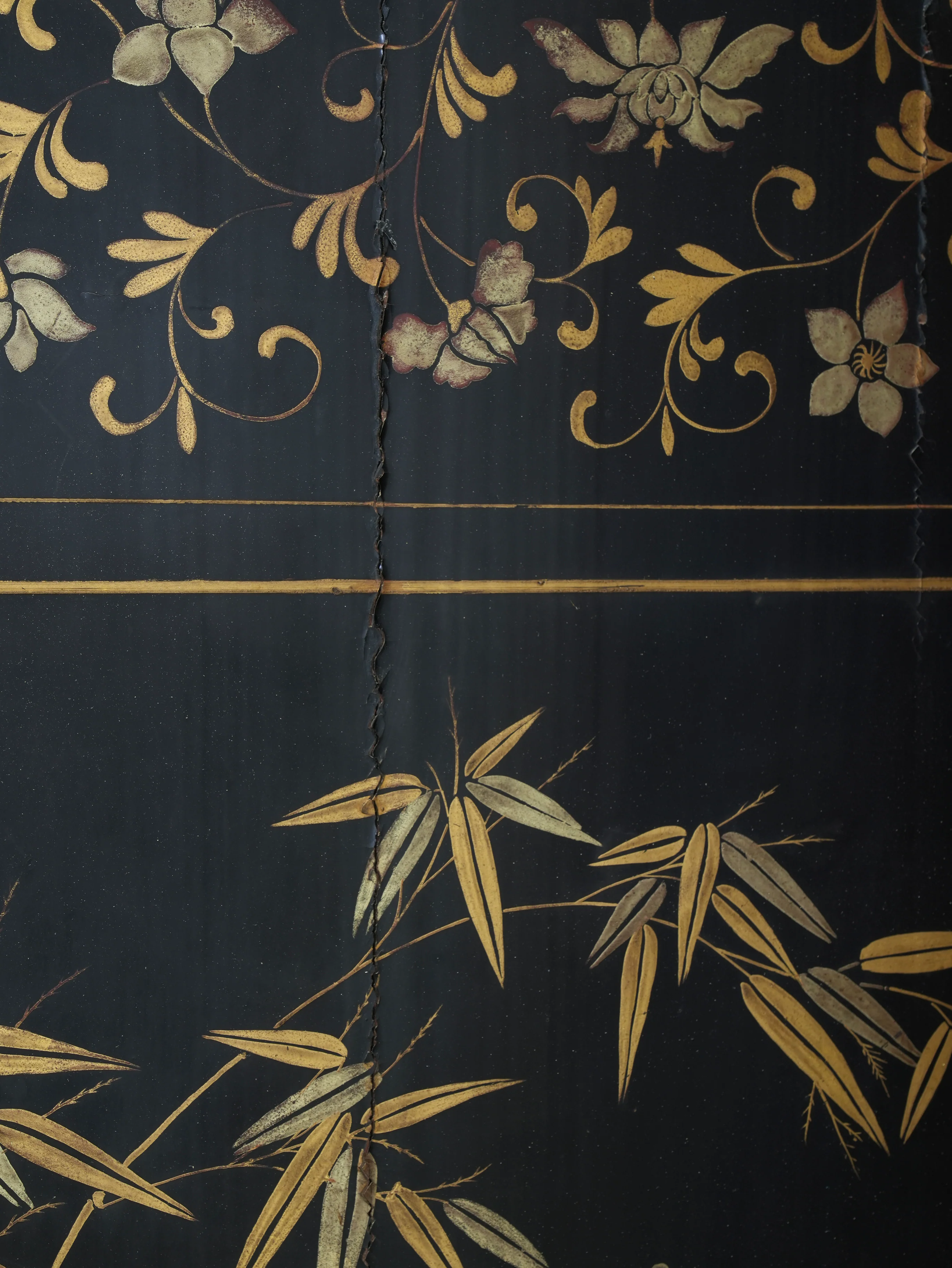 A Regency Eight-Fold Lacquered Room Screen - Image 12