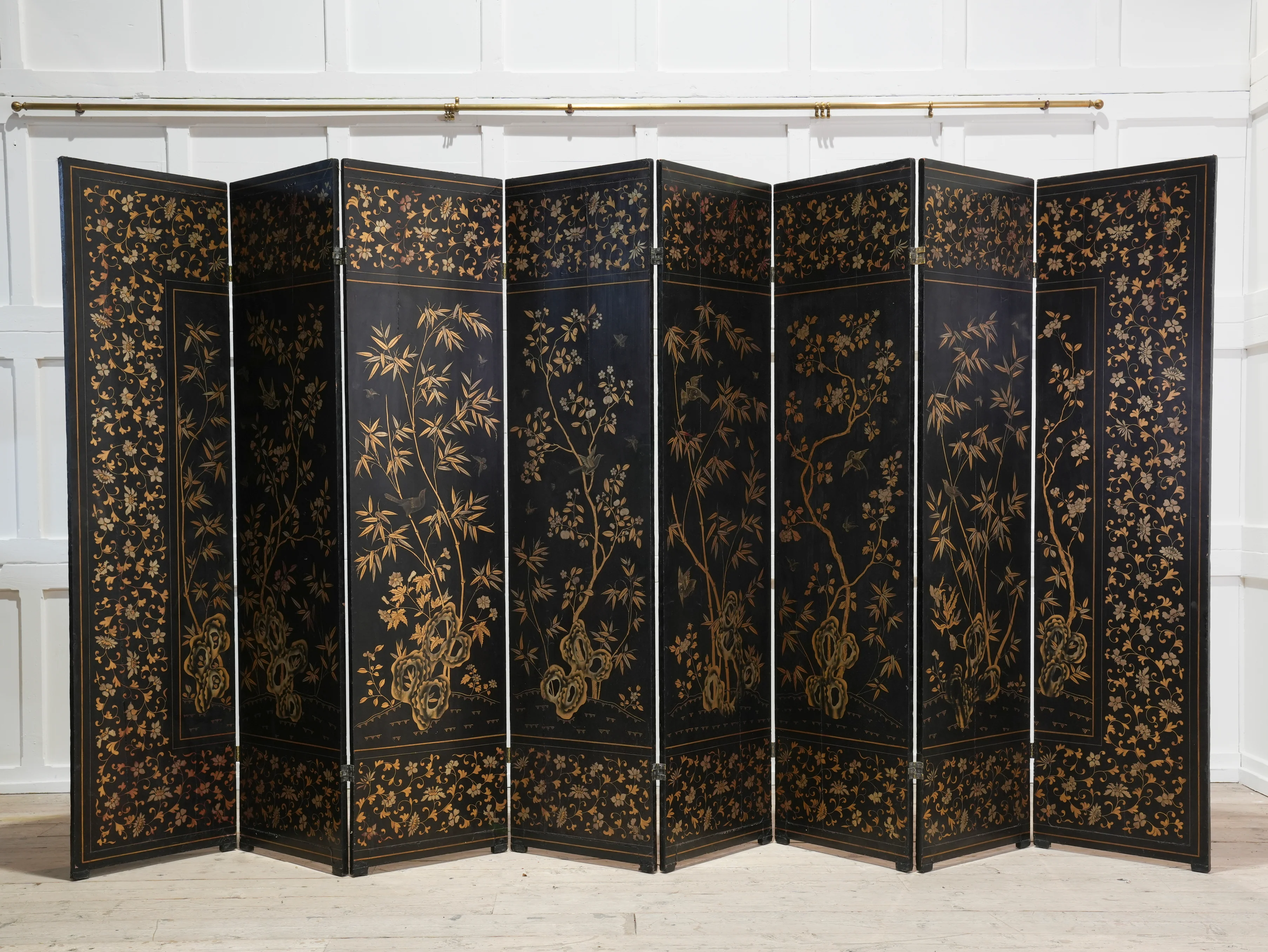 A Regency Eight-Fold Lacquered Room Screen - Image 26