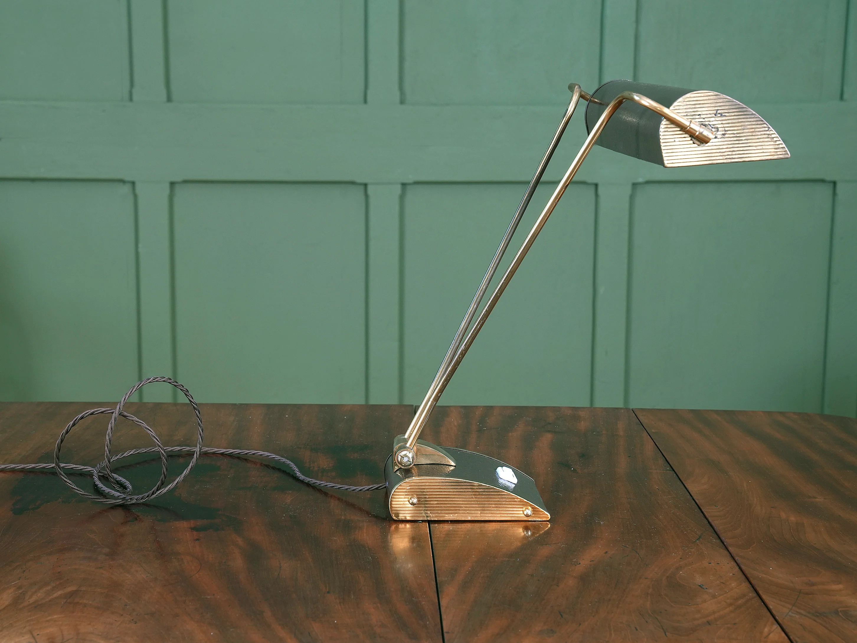 An Eileen Gray Desk Lamp - Image 3