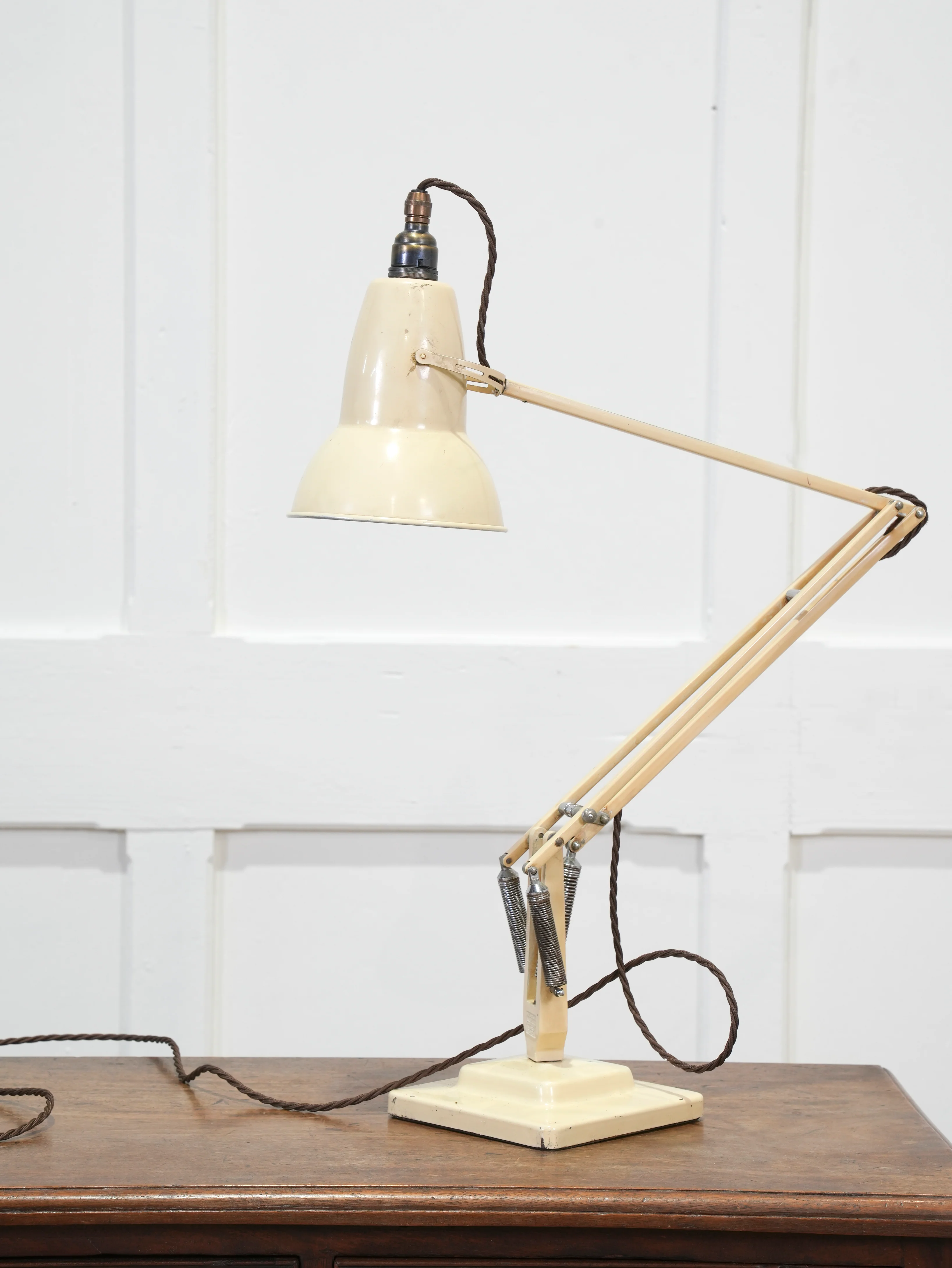 Cream Anglepoise