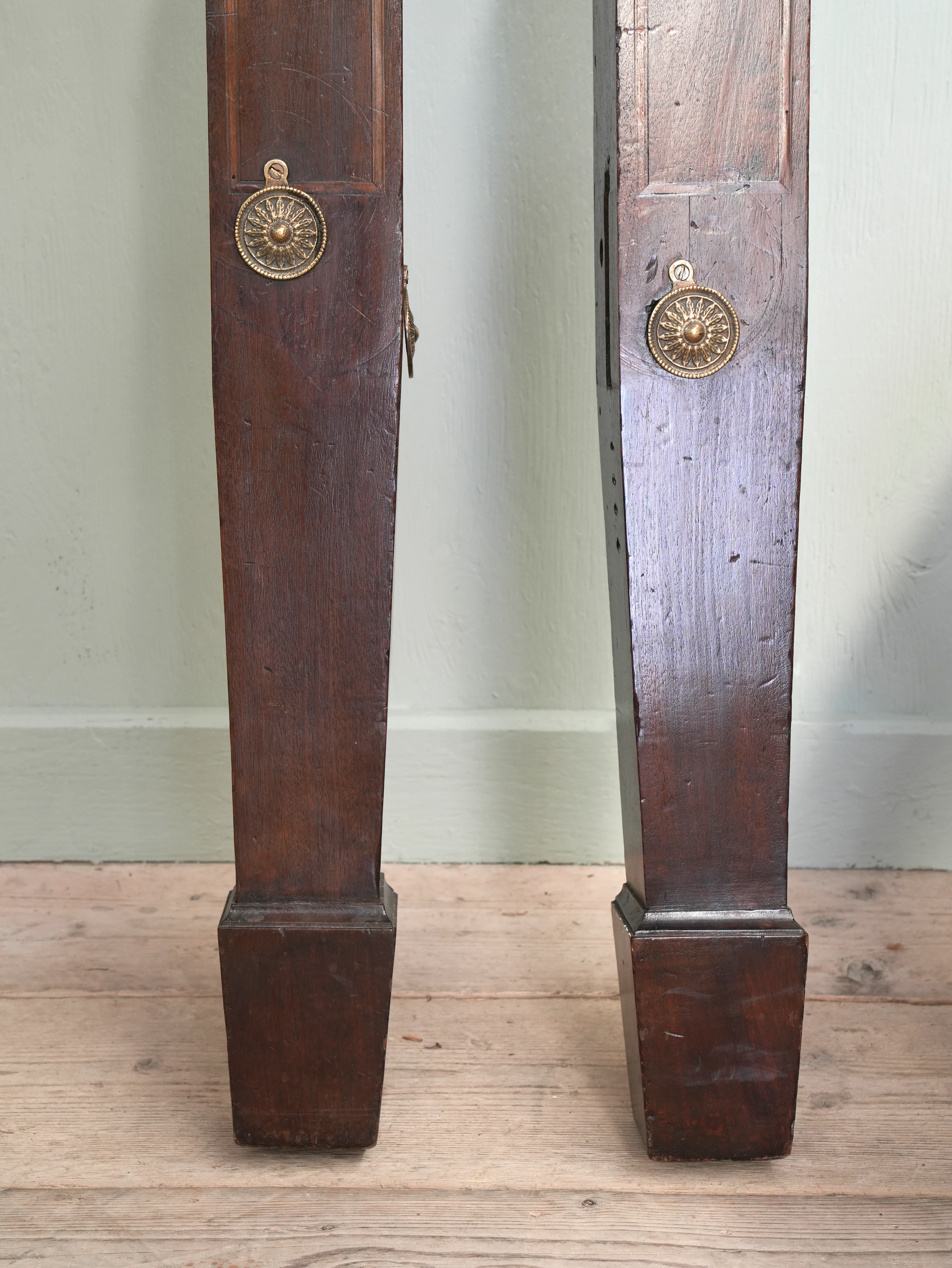 A Pair Of Late Regency Mahogany Bed Posts - Image 9
