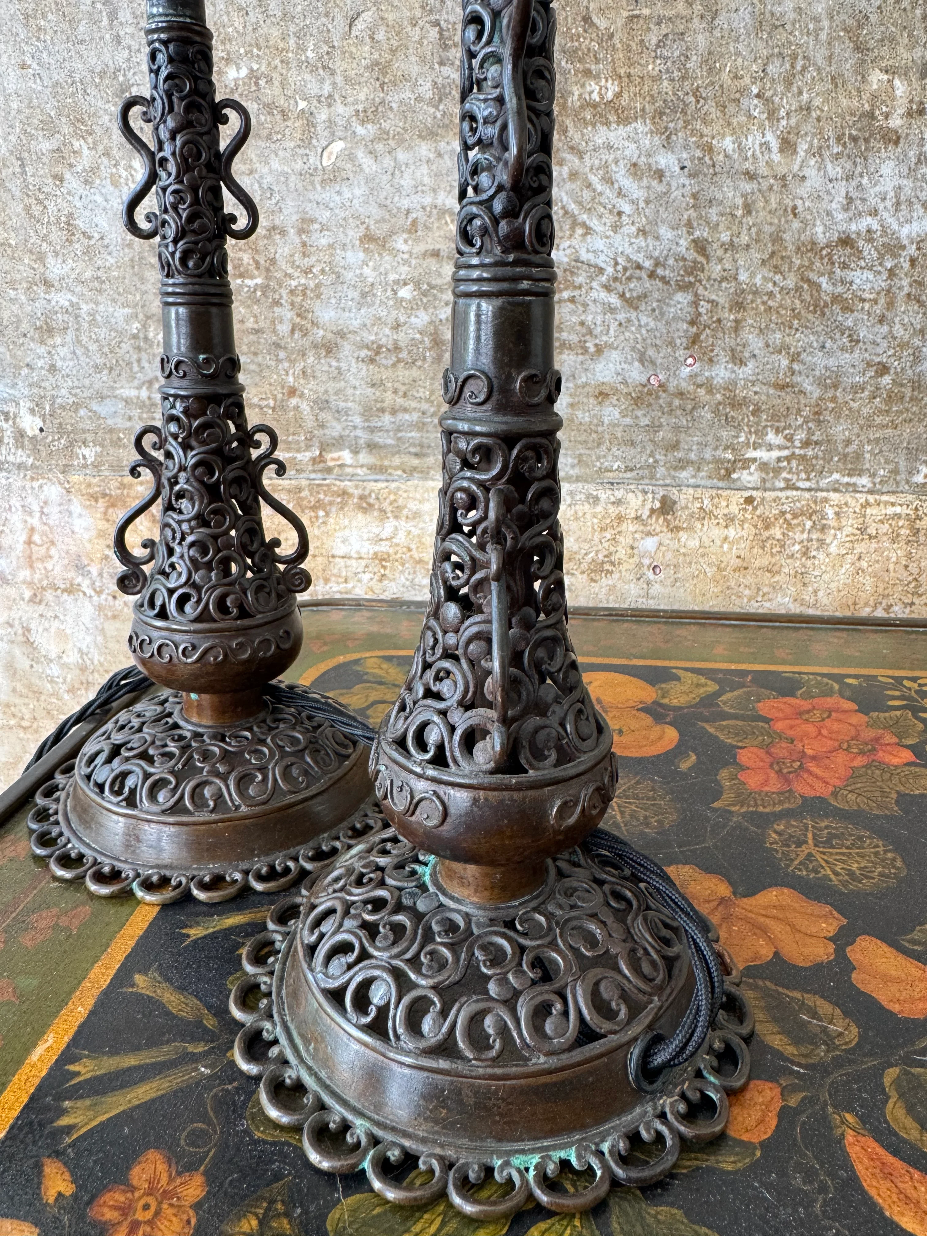 A Pair of Brass Fretwork TableLamps - Image 6