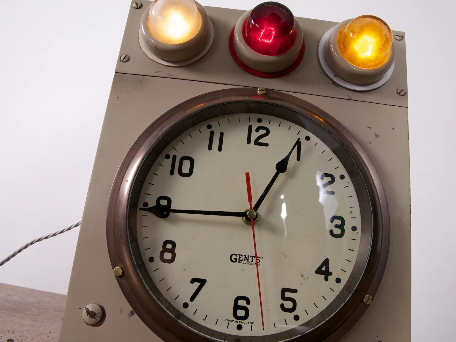 Broadcasting Clock - Image 4