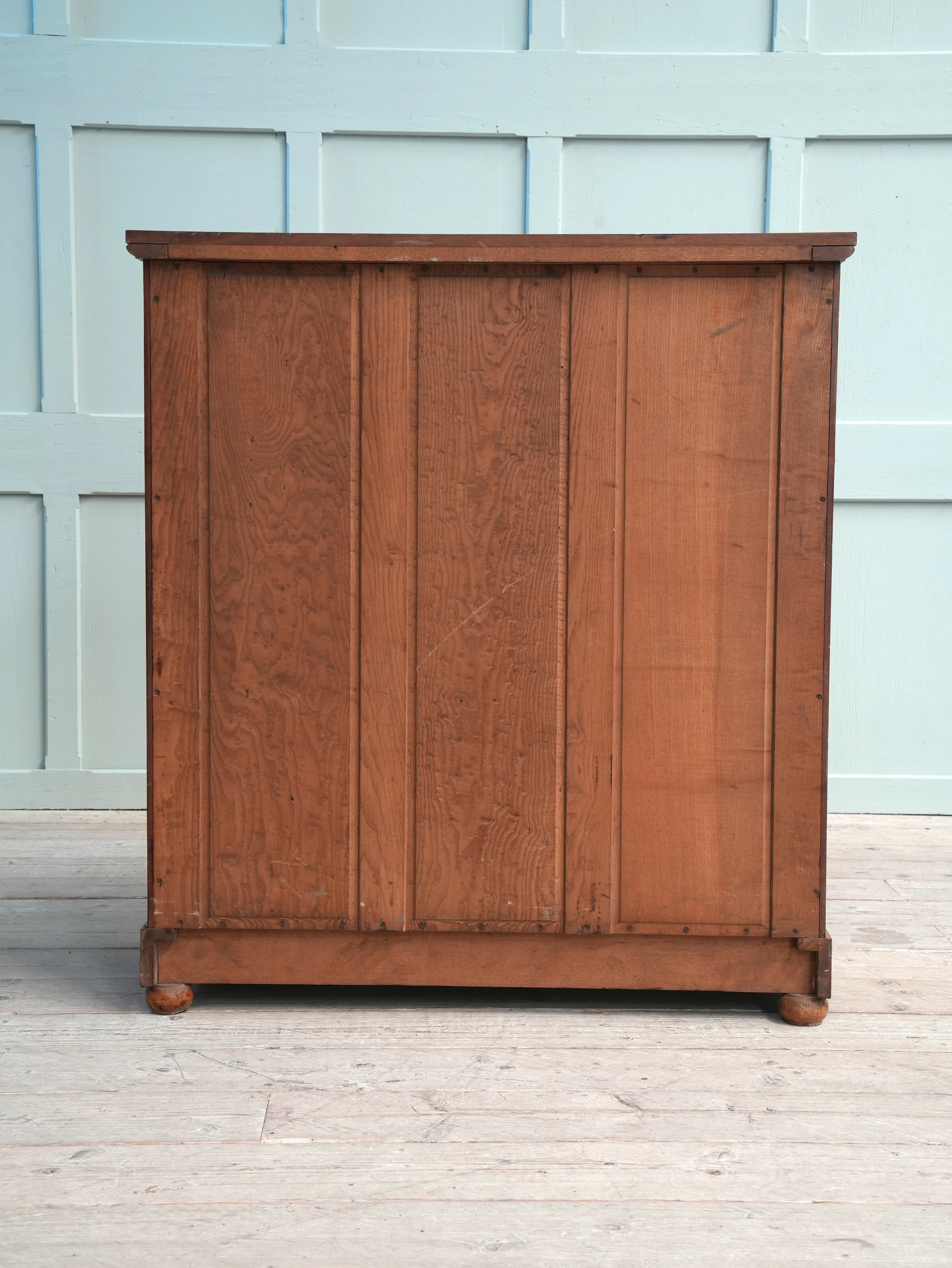 A 19th Century Burr Ash Chest of Drawers - Image 11