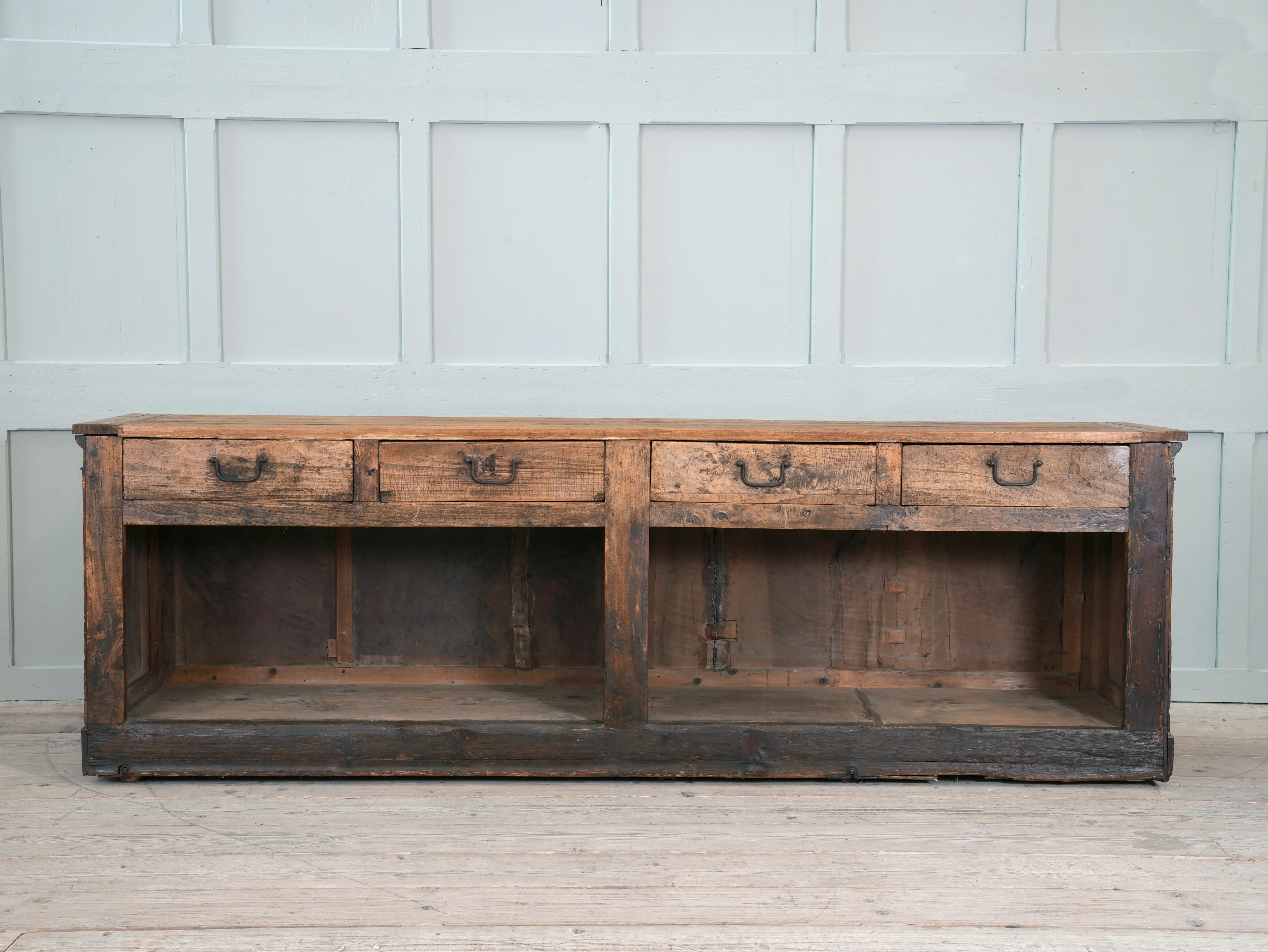 A 19th Century Italian Shop Counter - Image 5