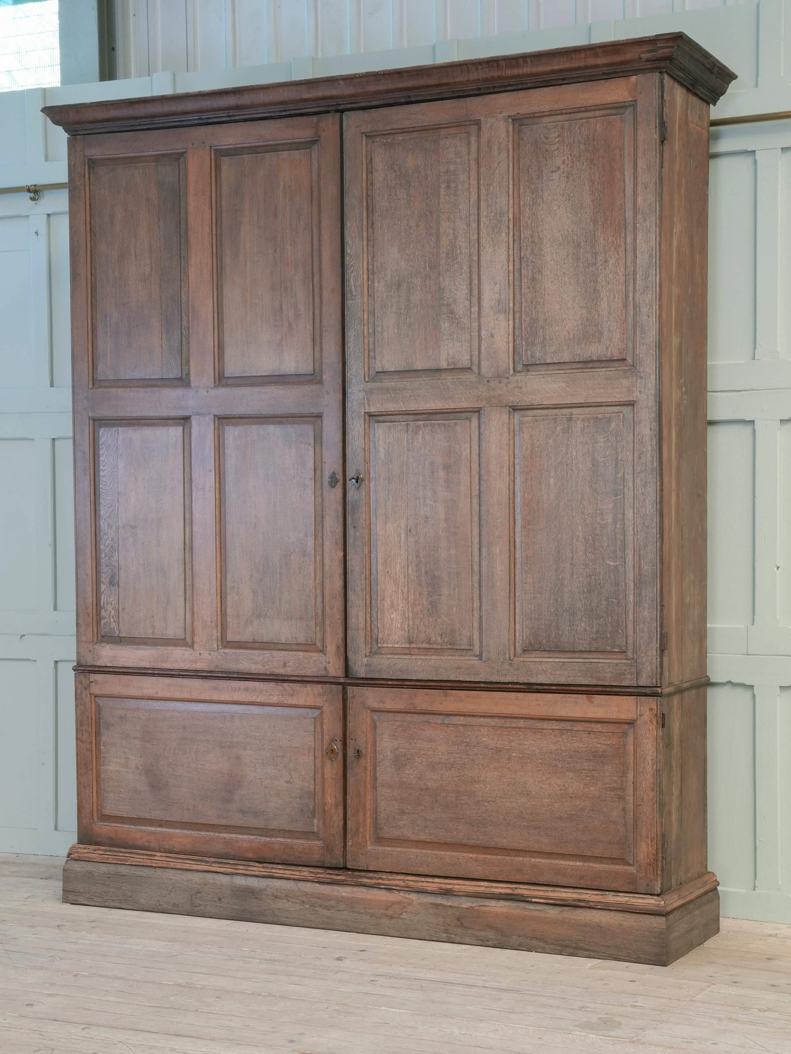 A George II Oak Housekeepers Cupboard - Image 4