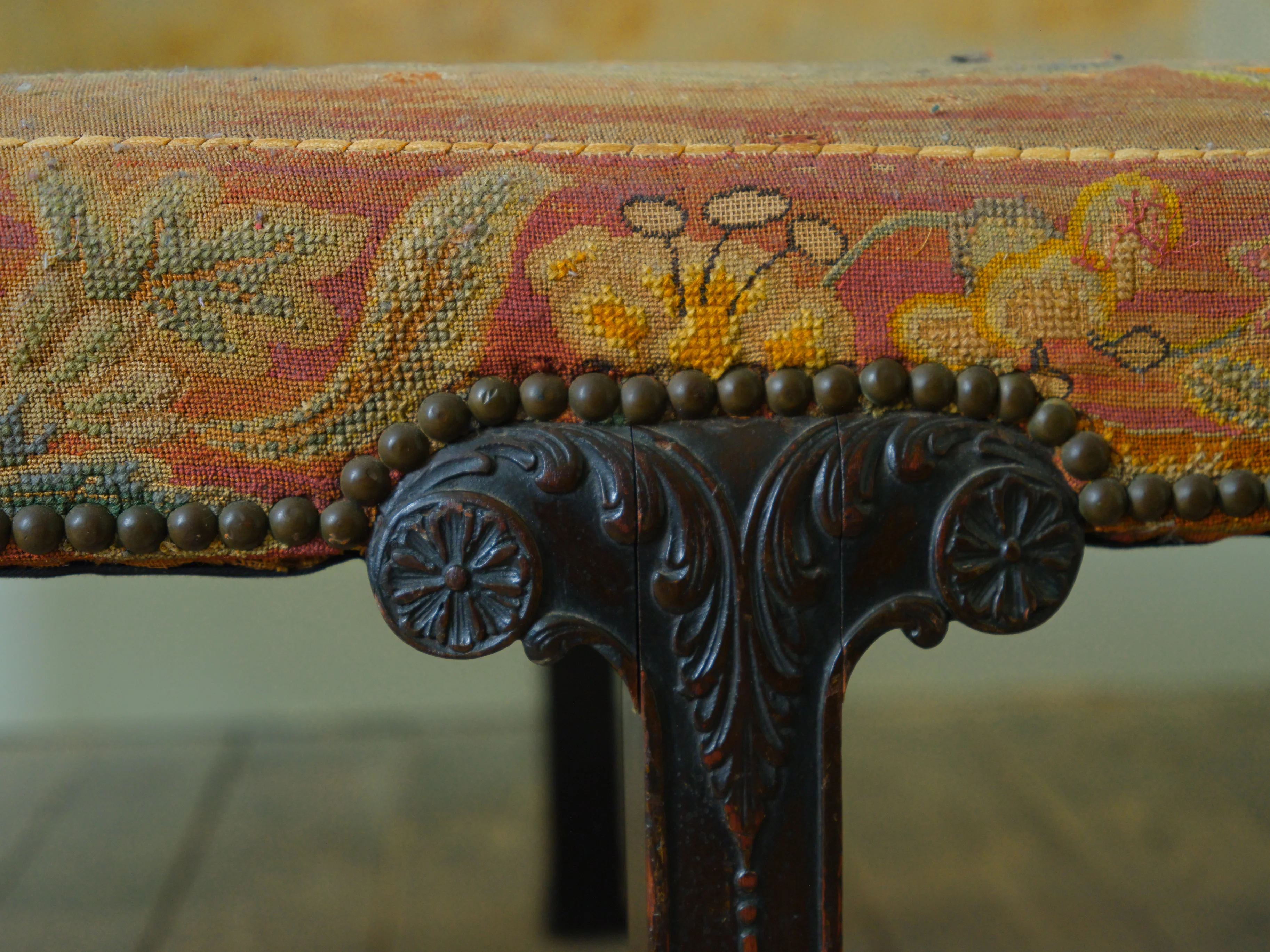 A Mid 18th Century Irish Day Bed - Image 8