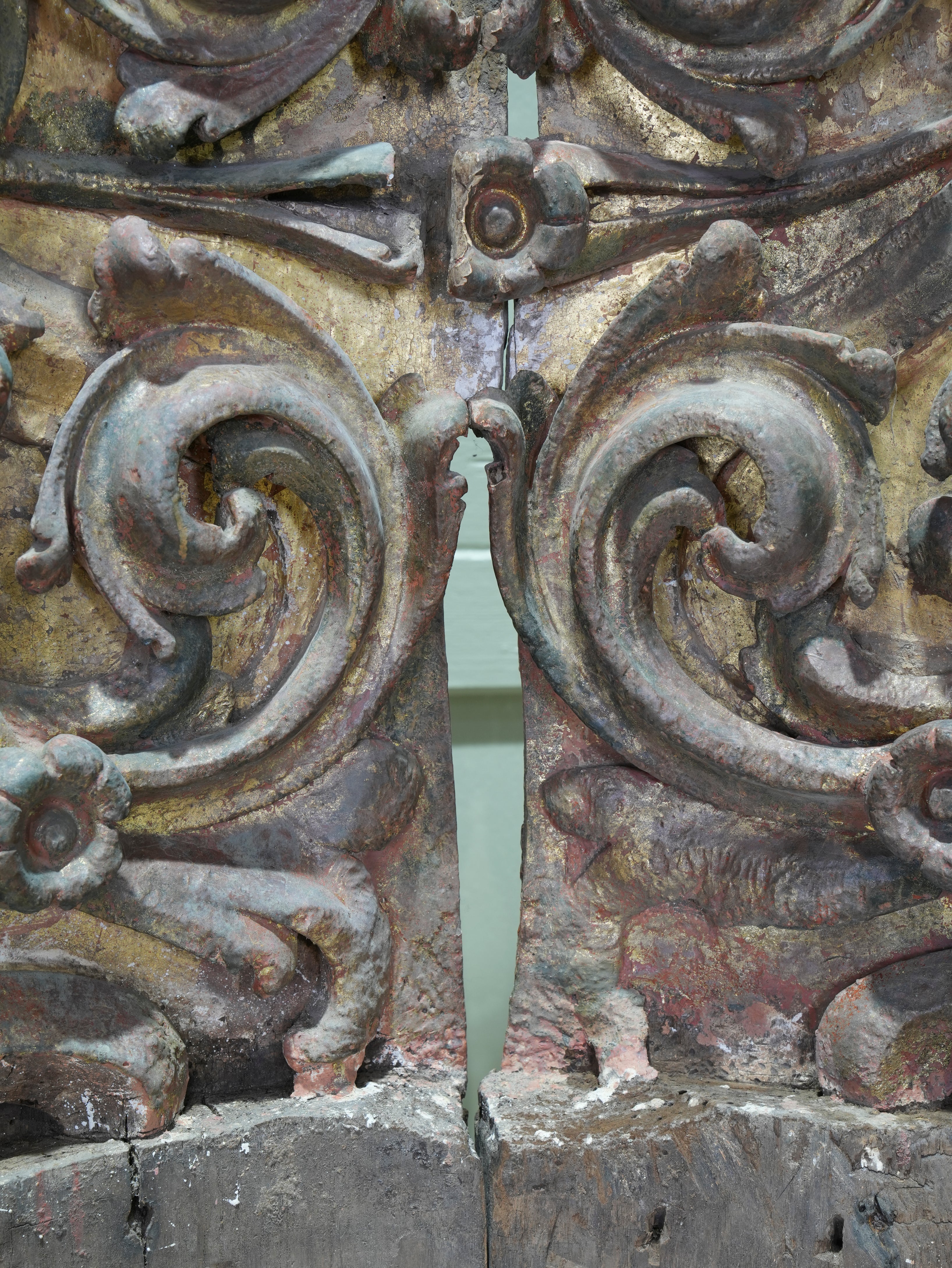 A Pair of 18th Century Portuguese Baroque Niches - Image 14