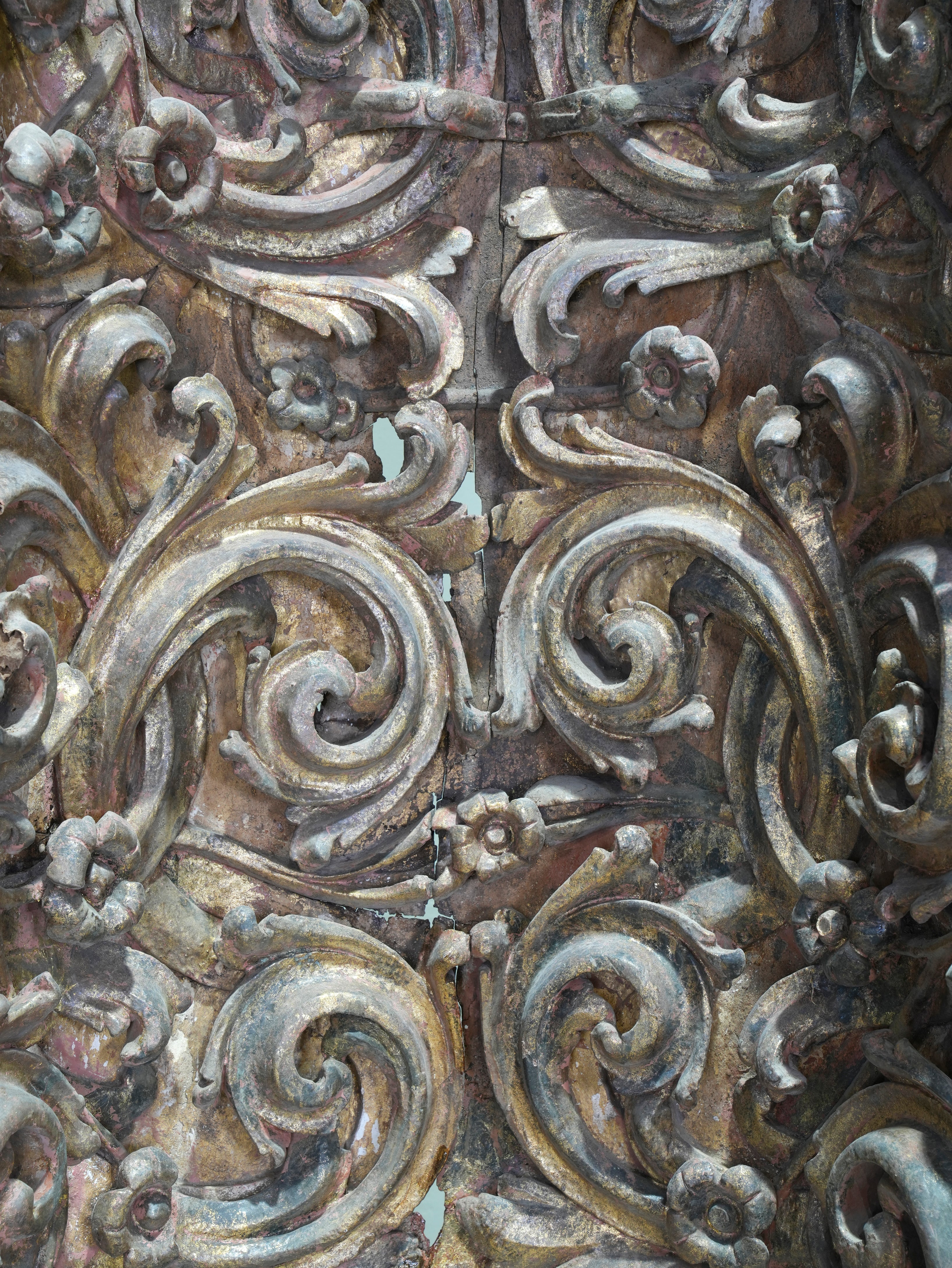 A Pair of 18th Century Portuguese Baroque Niches - Image 9