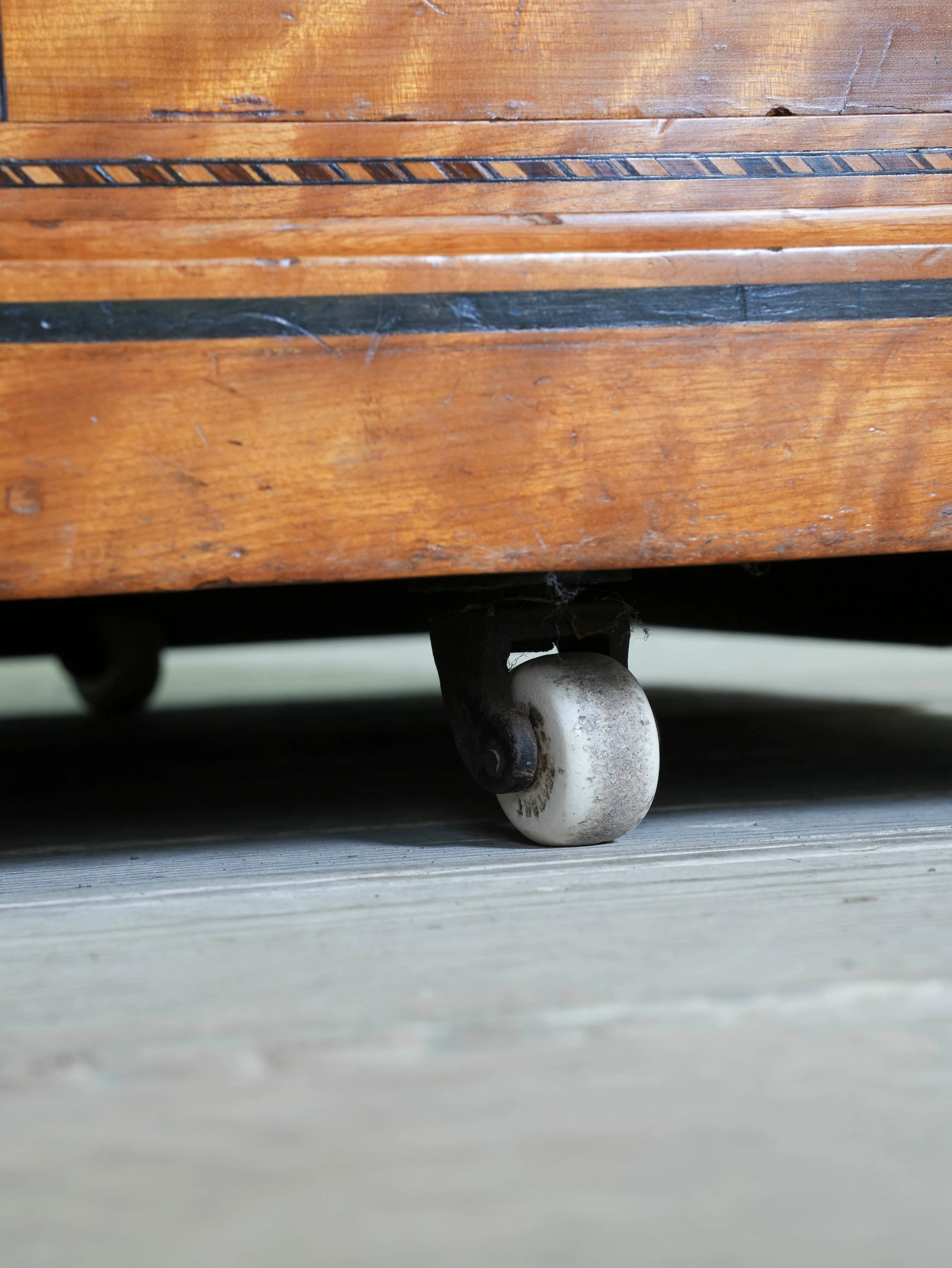 A 19th Century Heal & Son Kneehole Desk - Image 15