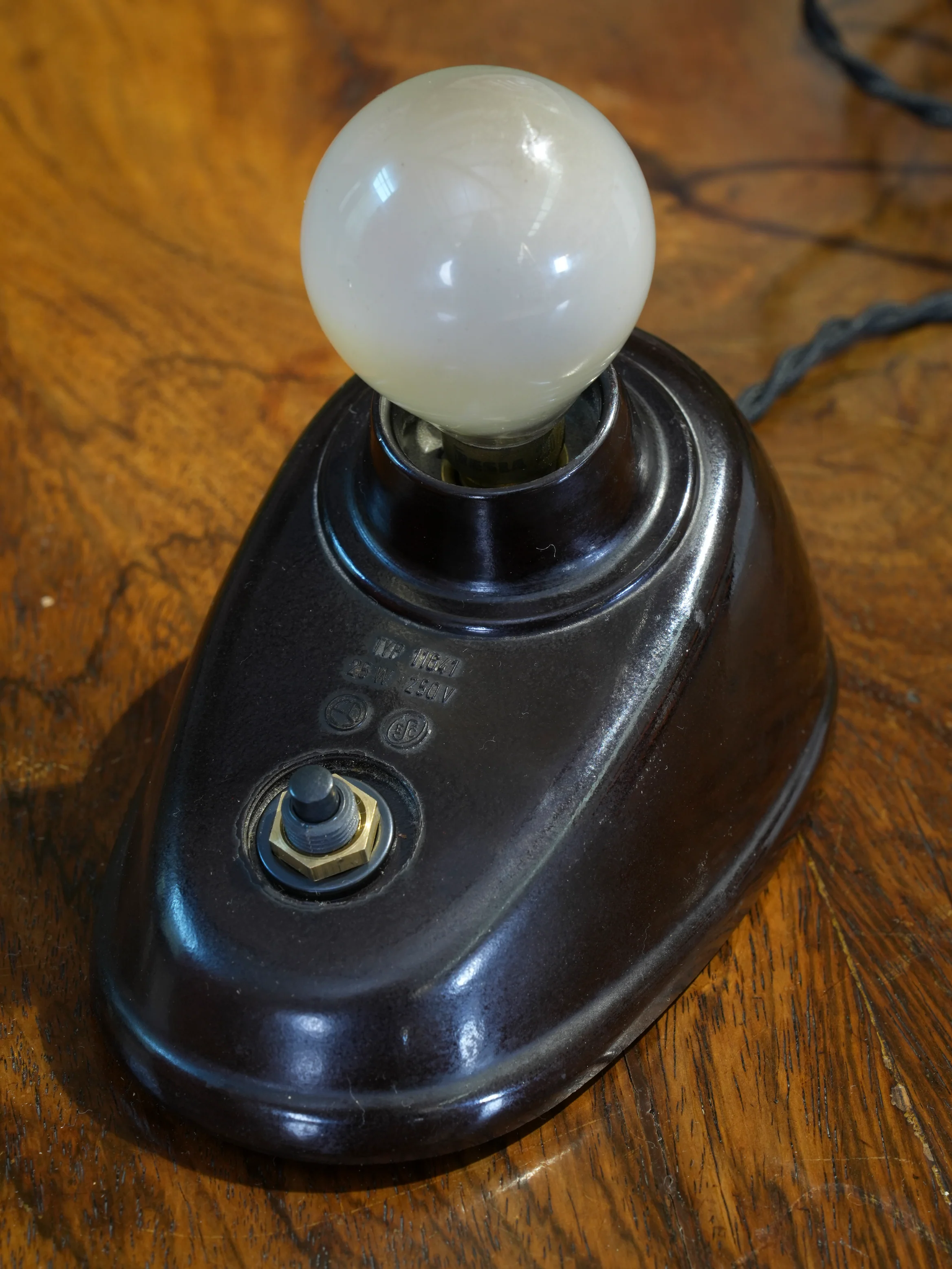 ESC Type 11641 Desk Lamp - Image 8