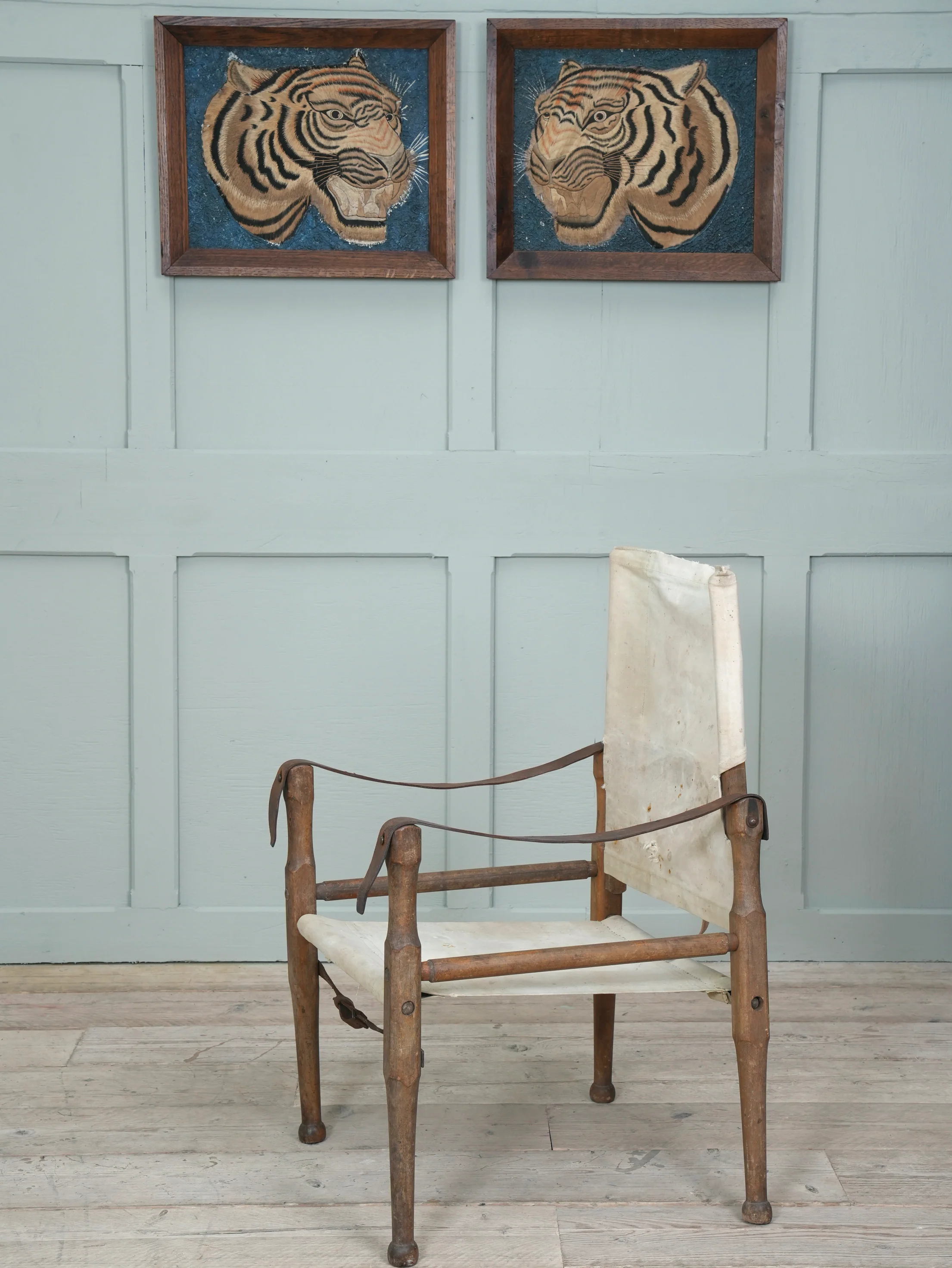 A Pair of Framed Silk Embroideries of Tigers Heads - Image 15