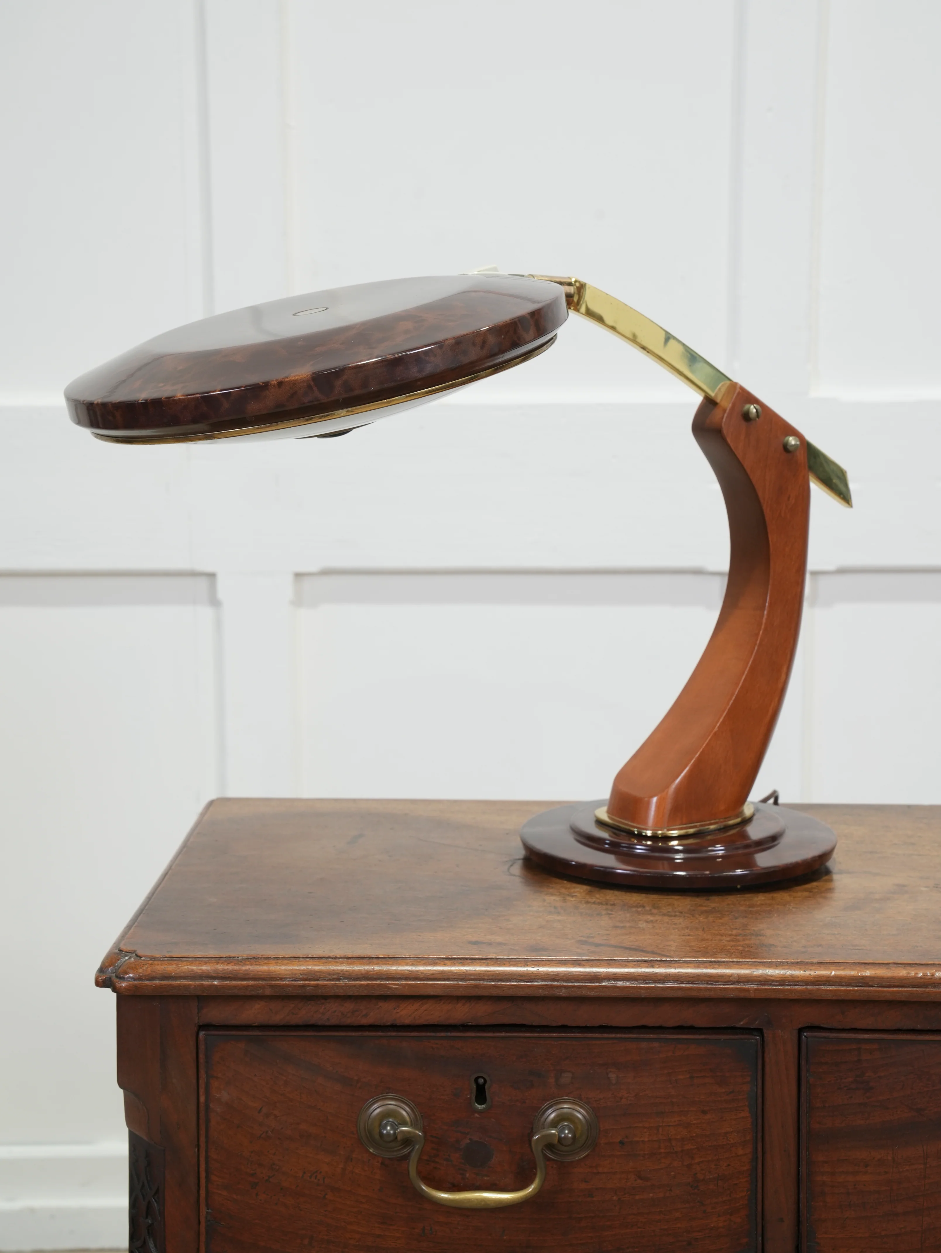 A Fase Desk Lamp - Image 9