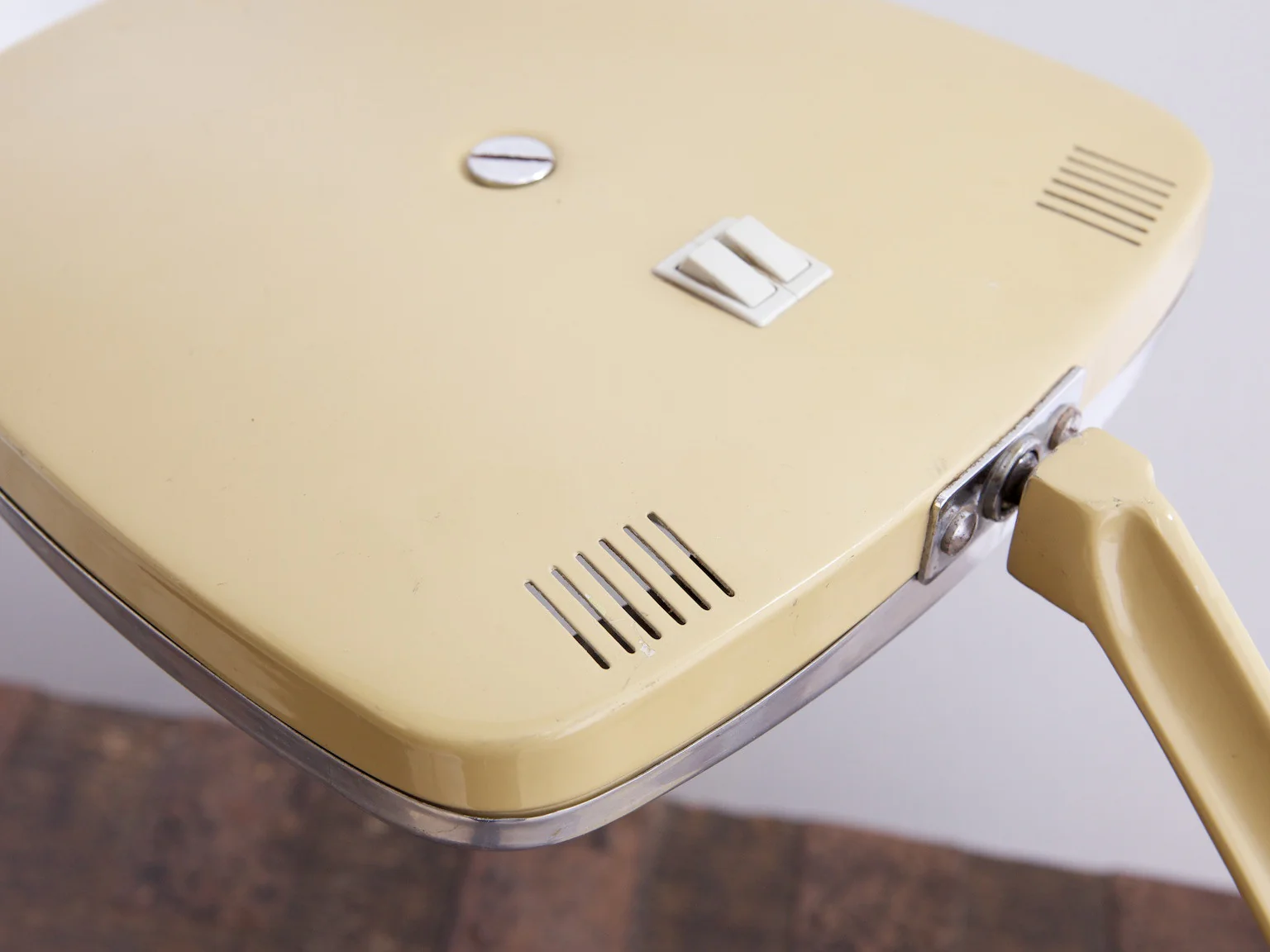 Fase Desk Lamp - Image 6