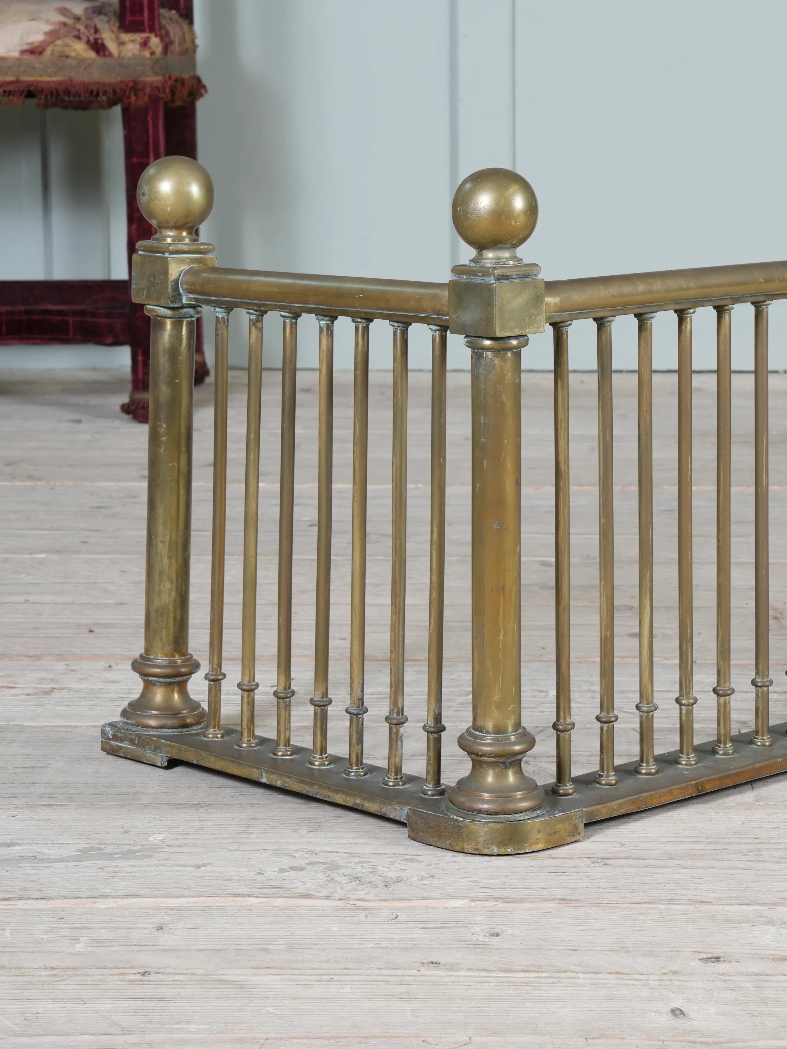 A 19th Century Brass Fender - Image 5