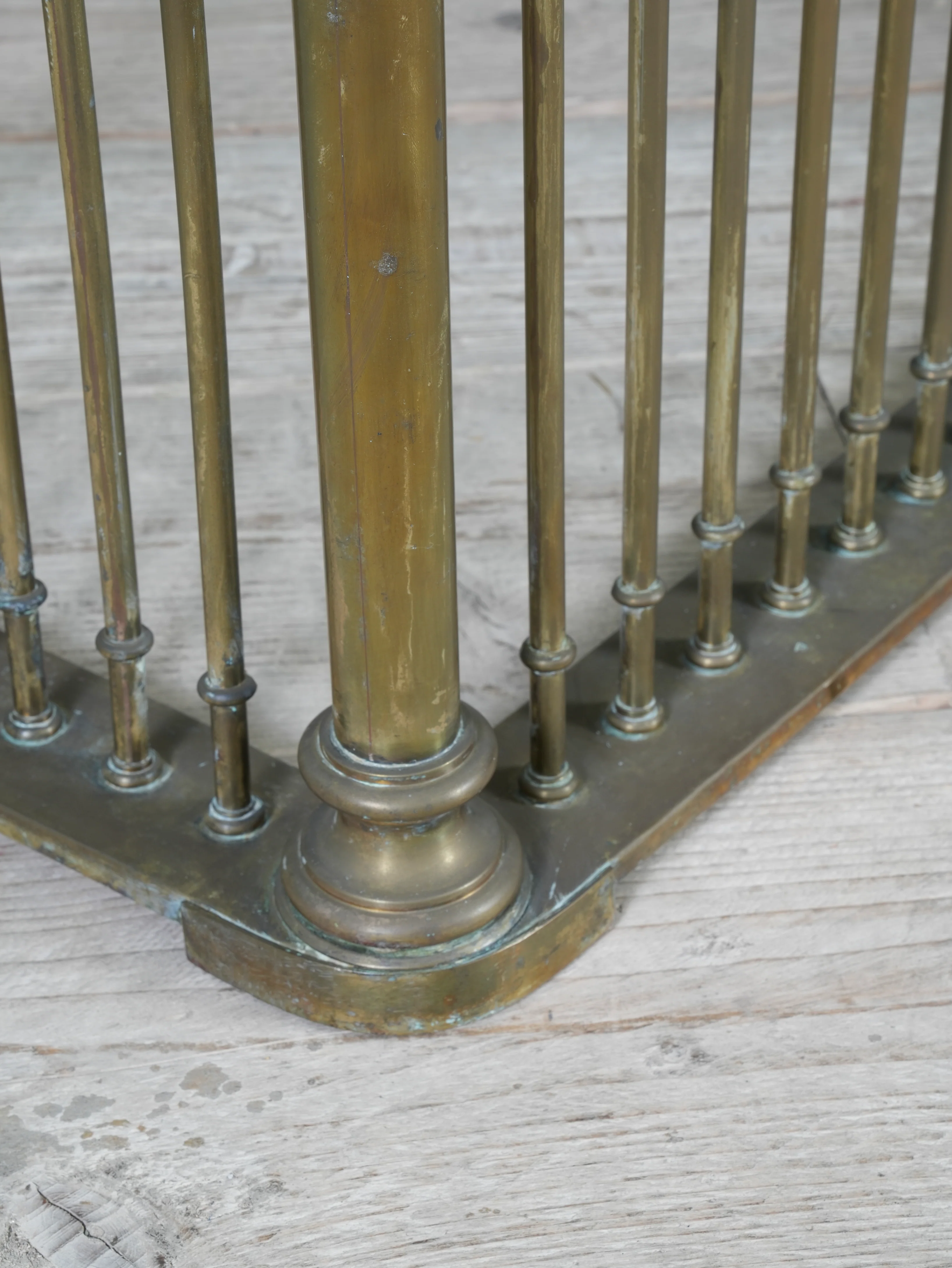 A 19th Century Brass Fender - Image 7