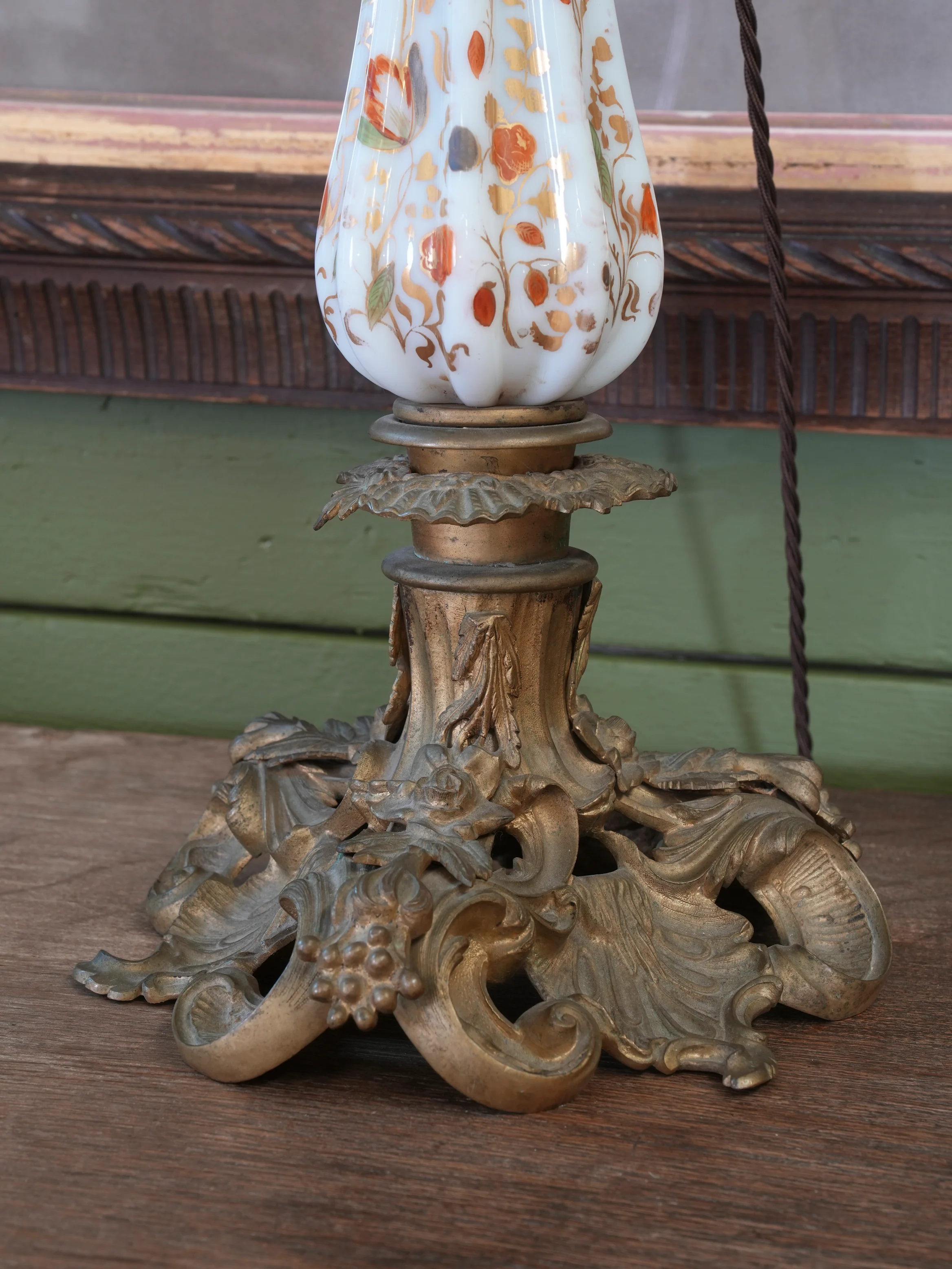 A 19th Century Opaline Glass Table Lamp - Image 3