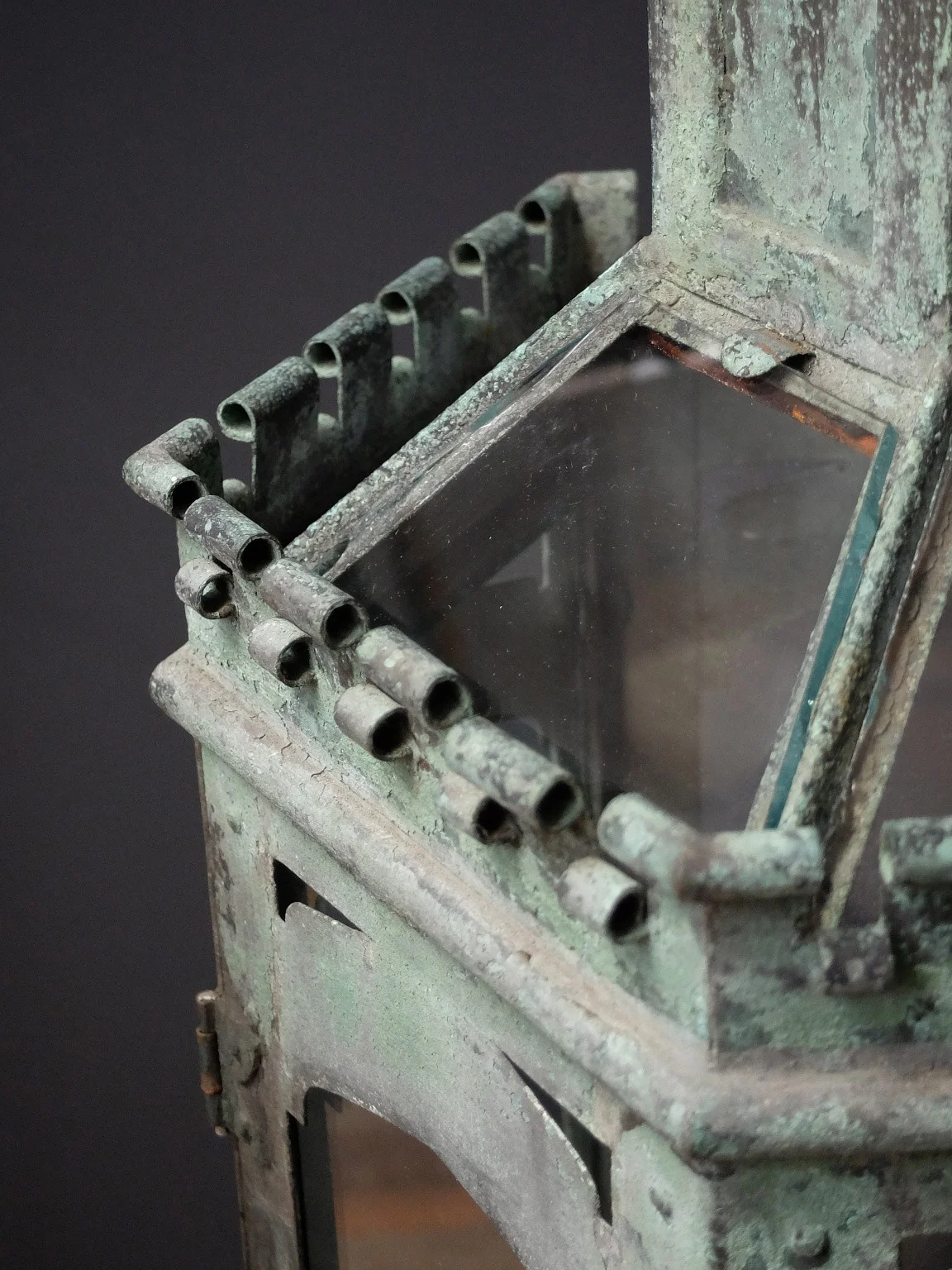 English Hall Lantern - Image 2