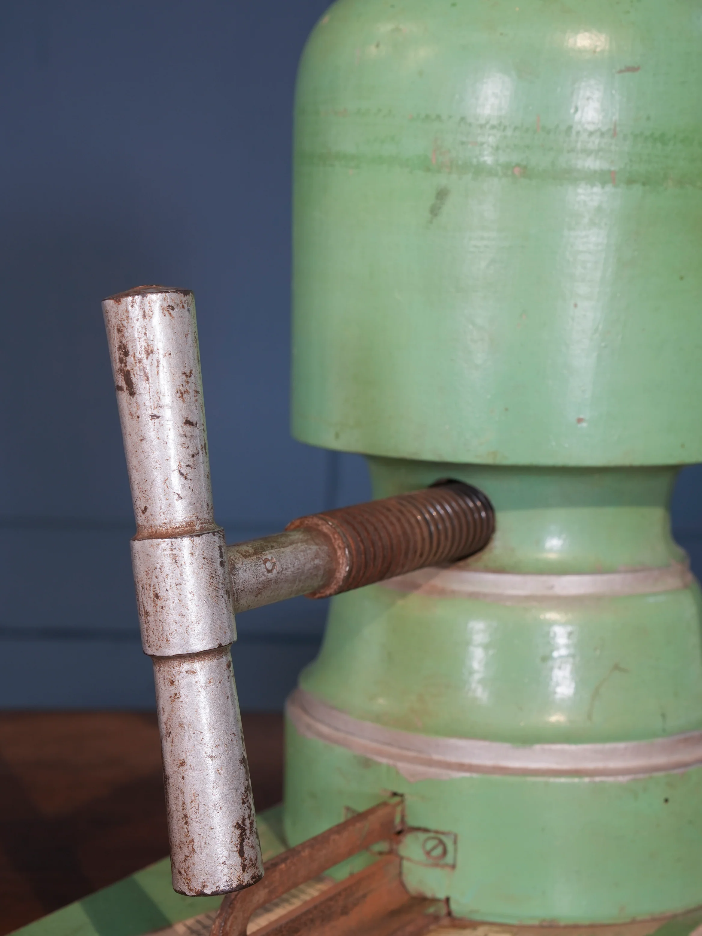 A 19th Century Milliner's Hat Stretcher - Image 7