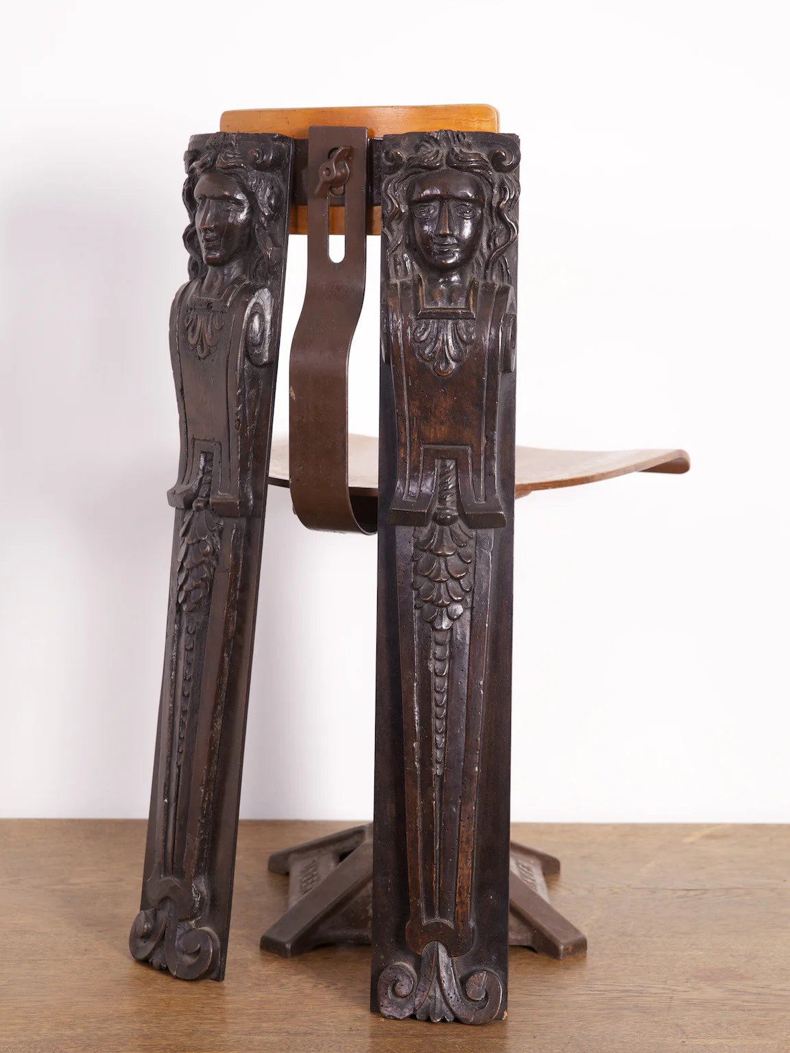 Early Oak Termes - Image 2