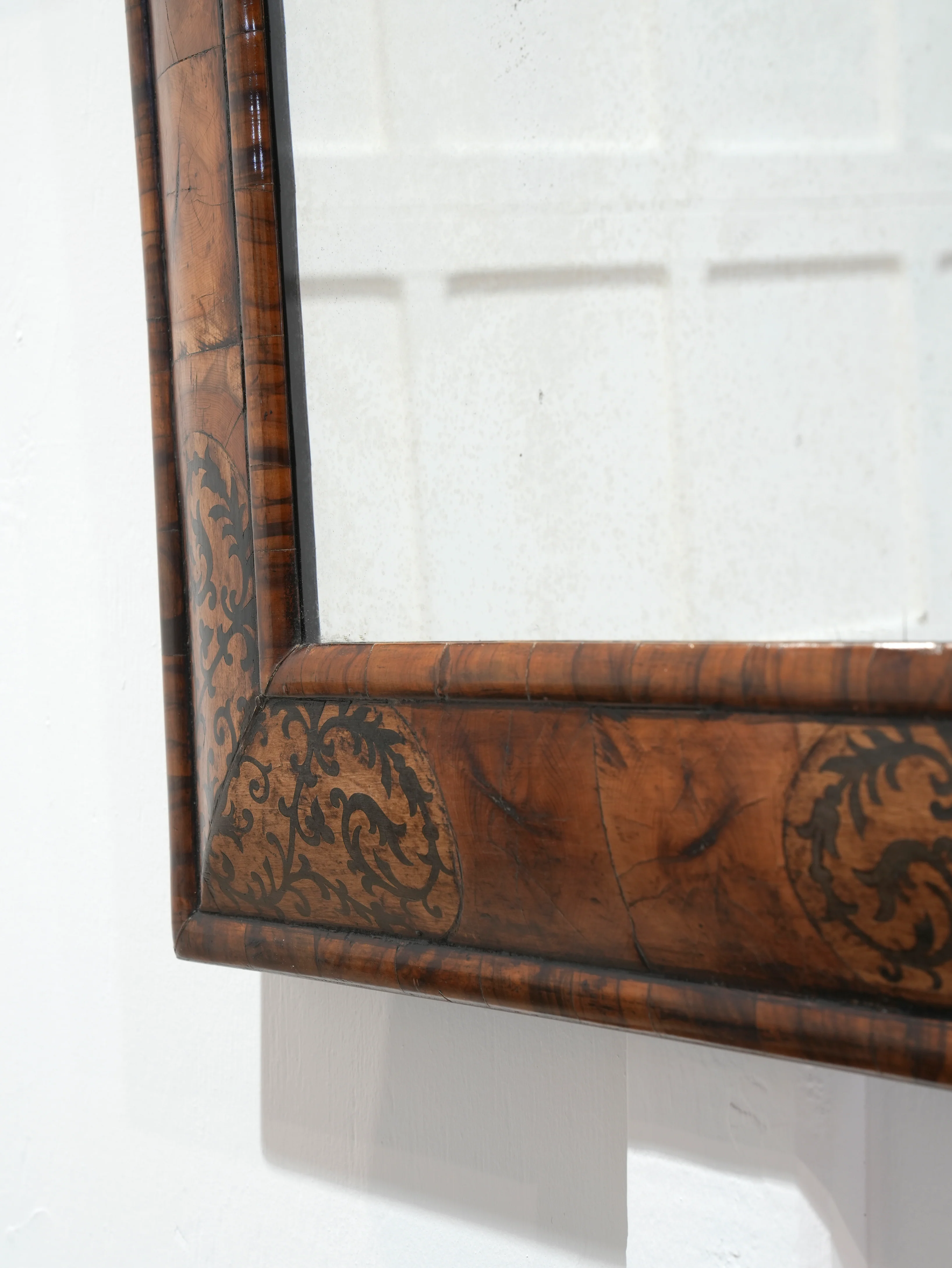 A William & Mary Cushion Mirror - Image 6