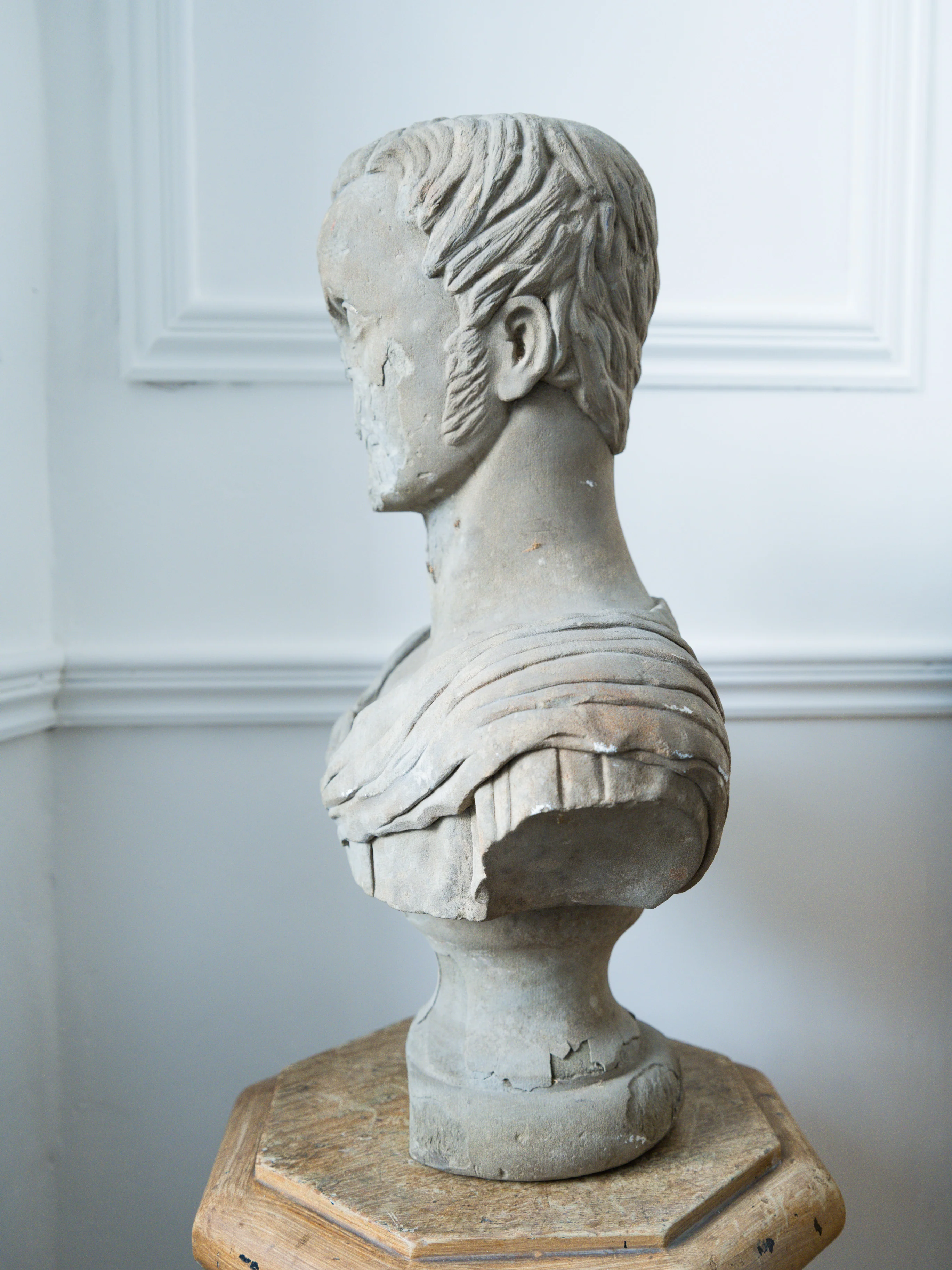 An 18th Century Carved Stone Male Bust - Image 9