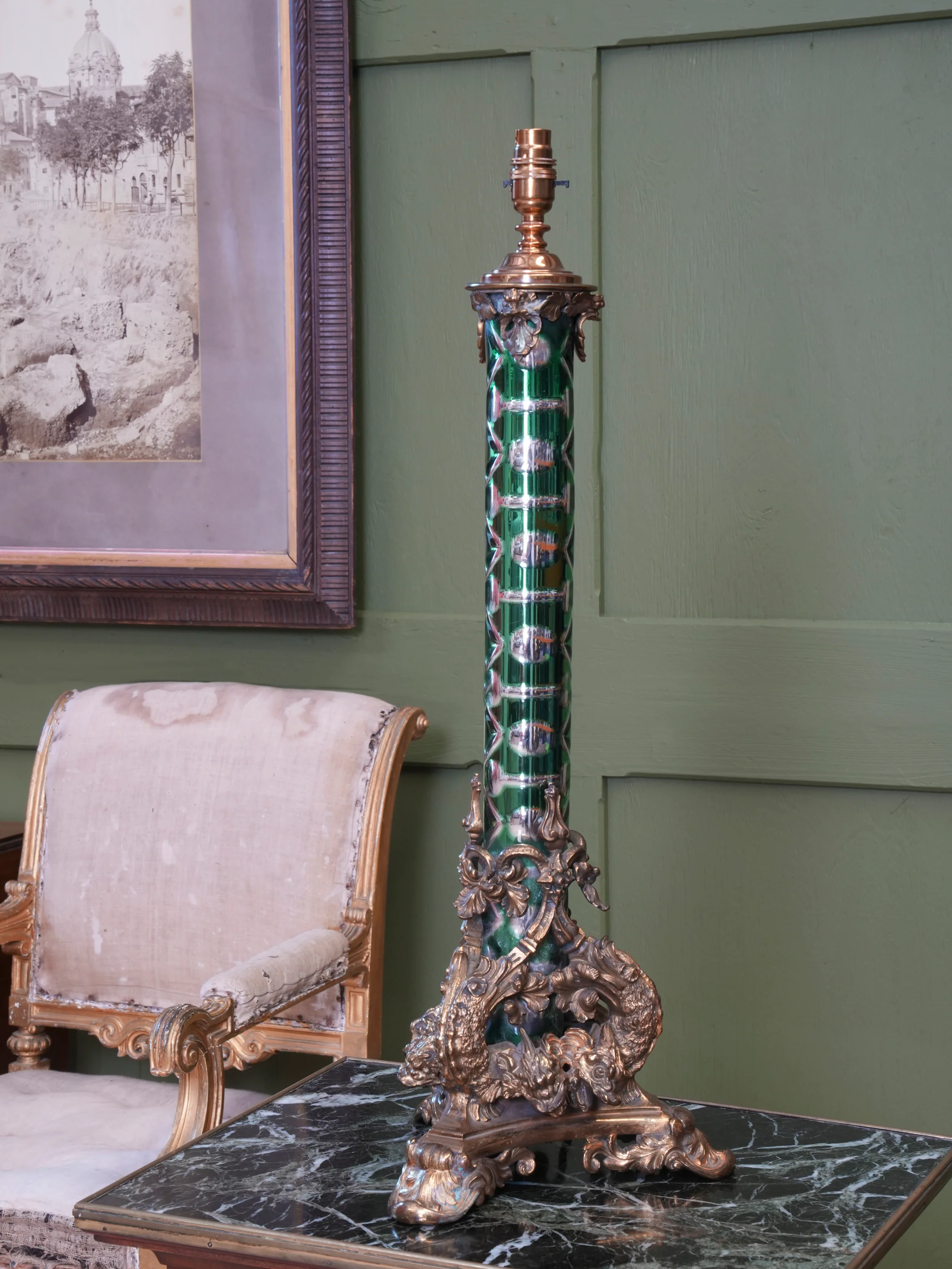 A large Scale 19th Century Cut Glass Table Lamp - Image 9