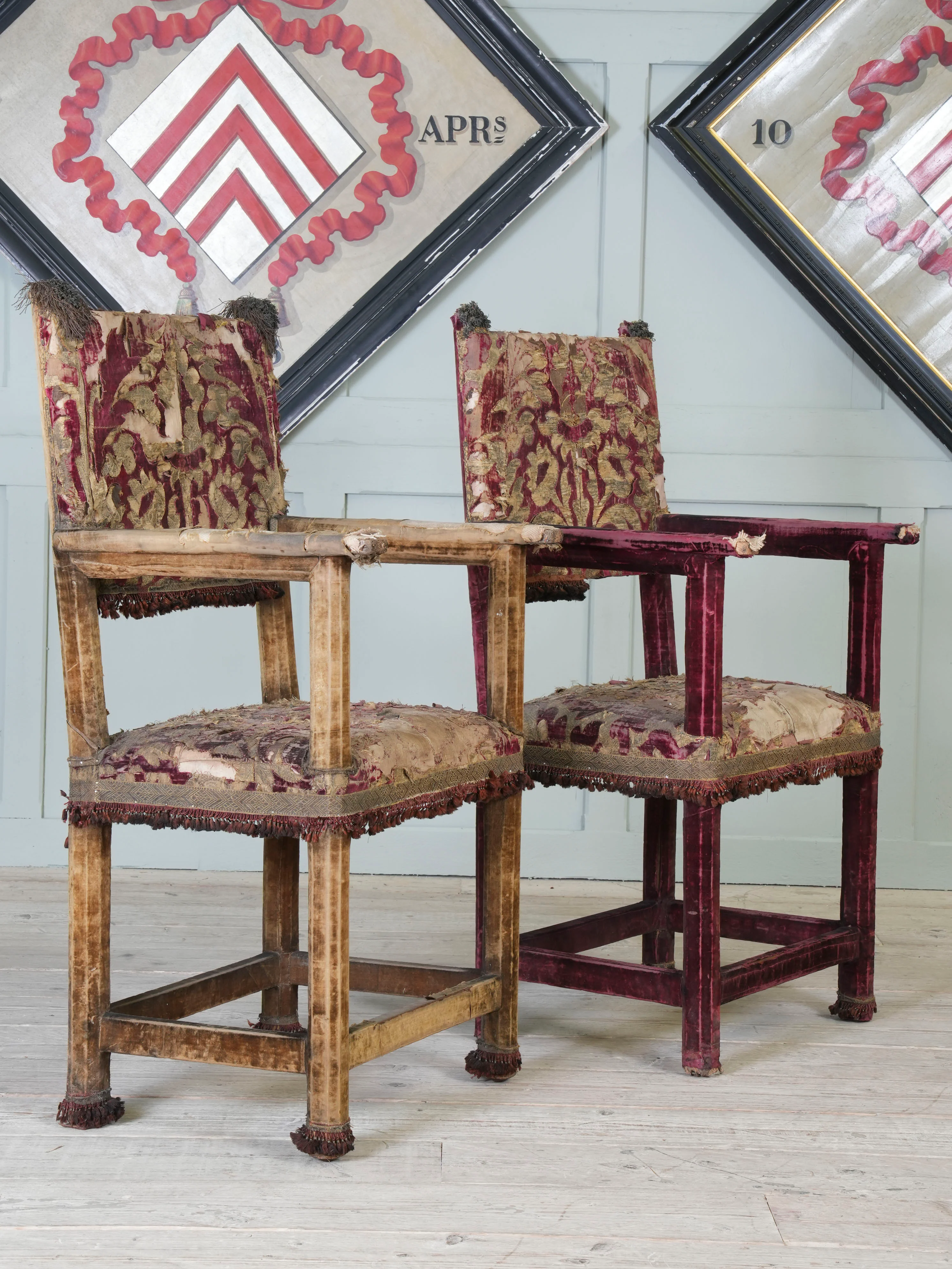 A Pair of Velvet Chairs in the manner of Lenygon & Sons - Image 11