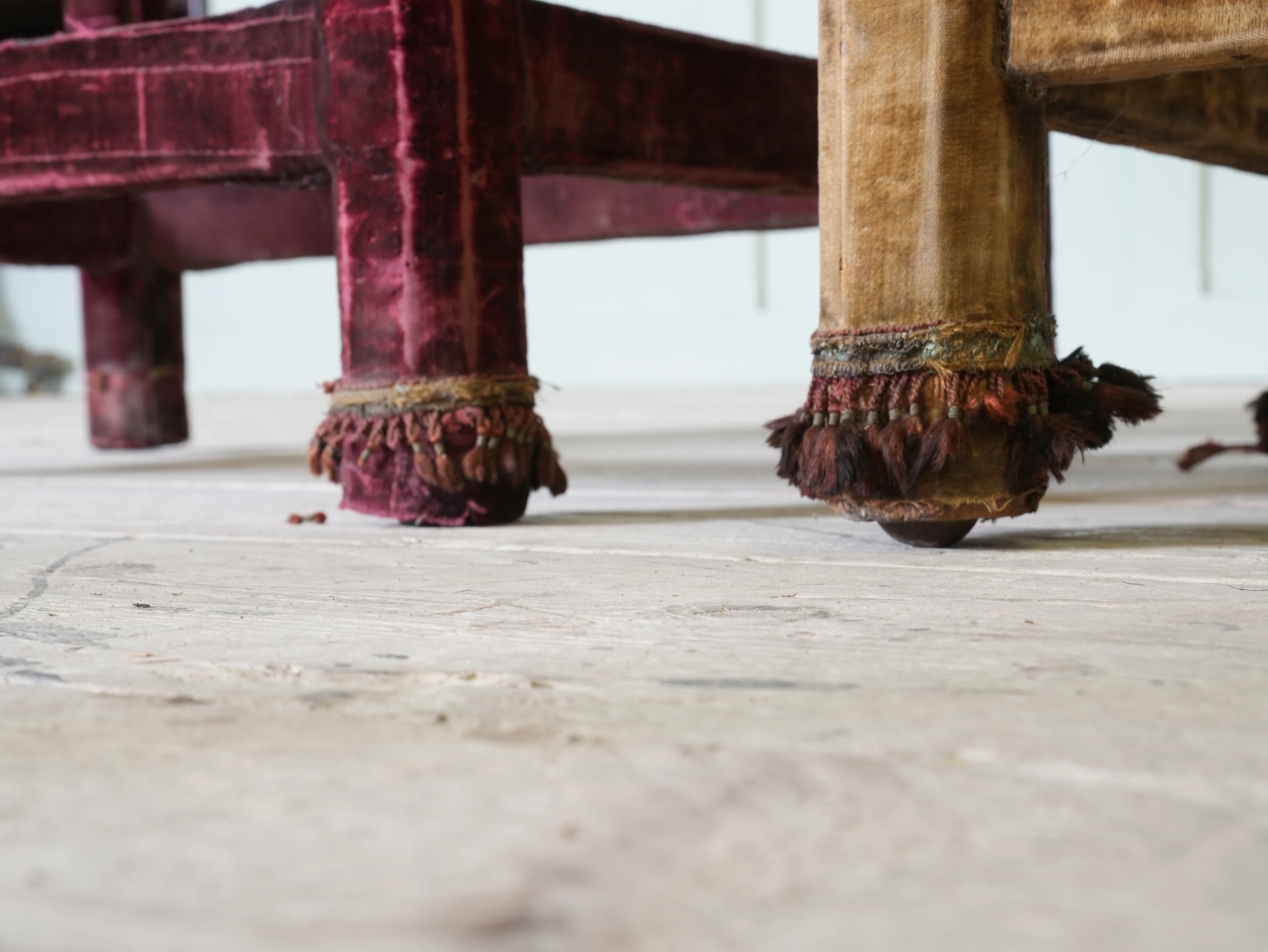 A Pair of Velvet Chairs in the manner of Lenygon & Sons - Image 19