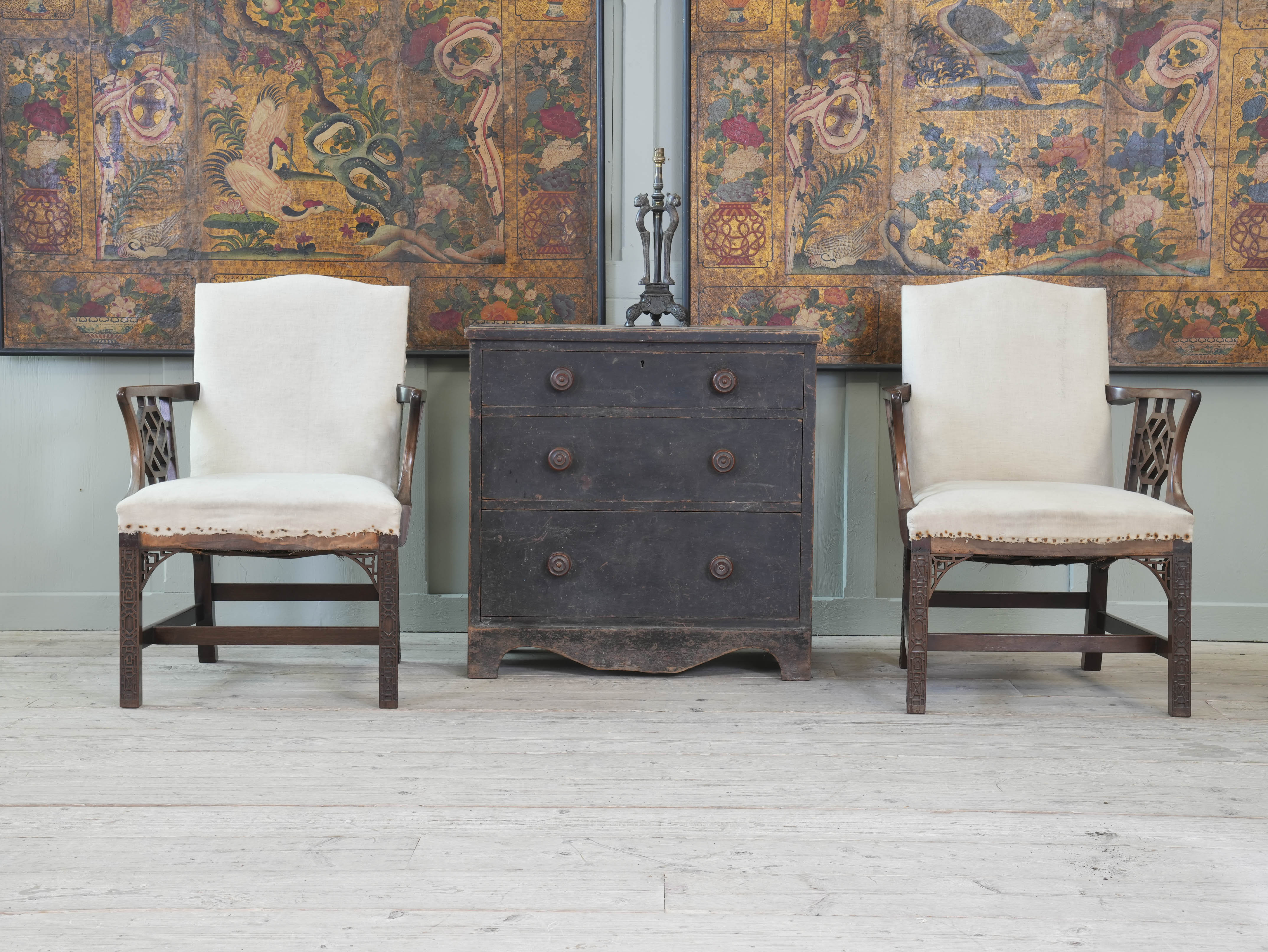 A Pair of Marsh-Jones & Cribb Chinese Chippendale Armchairs - Image 4