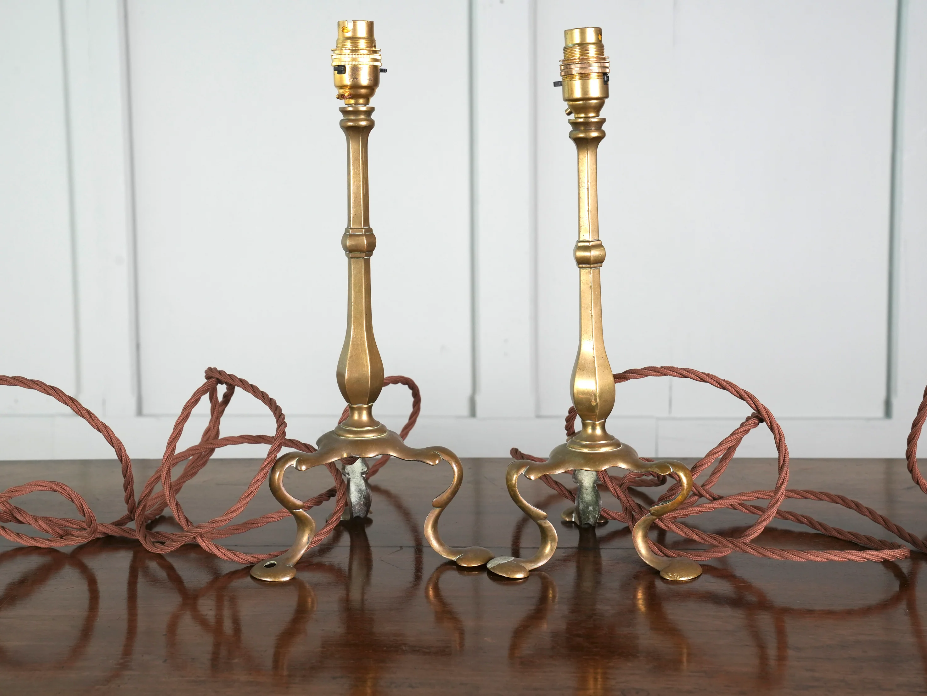 A Pair of Pullman Table Lights - Image 3