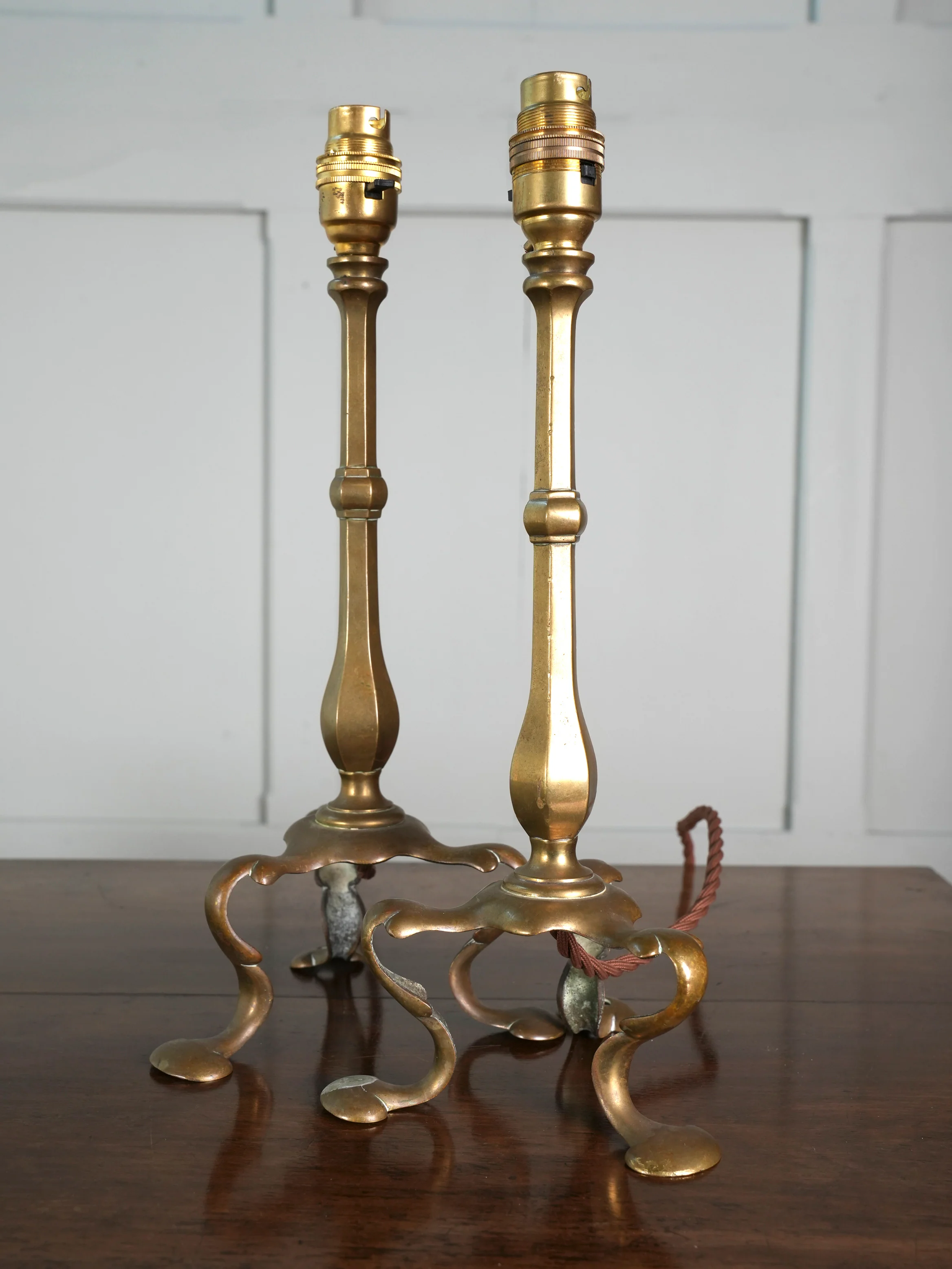A Pair of Pullman Table Lights - Image 7