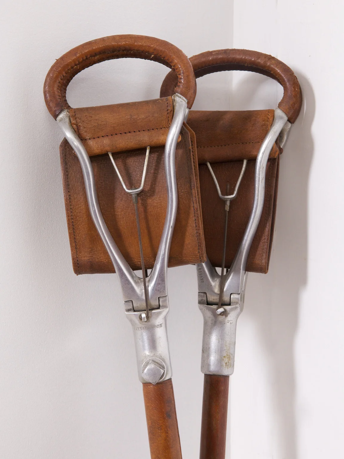 Ostrich Hide Shooting Sticks