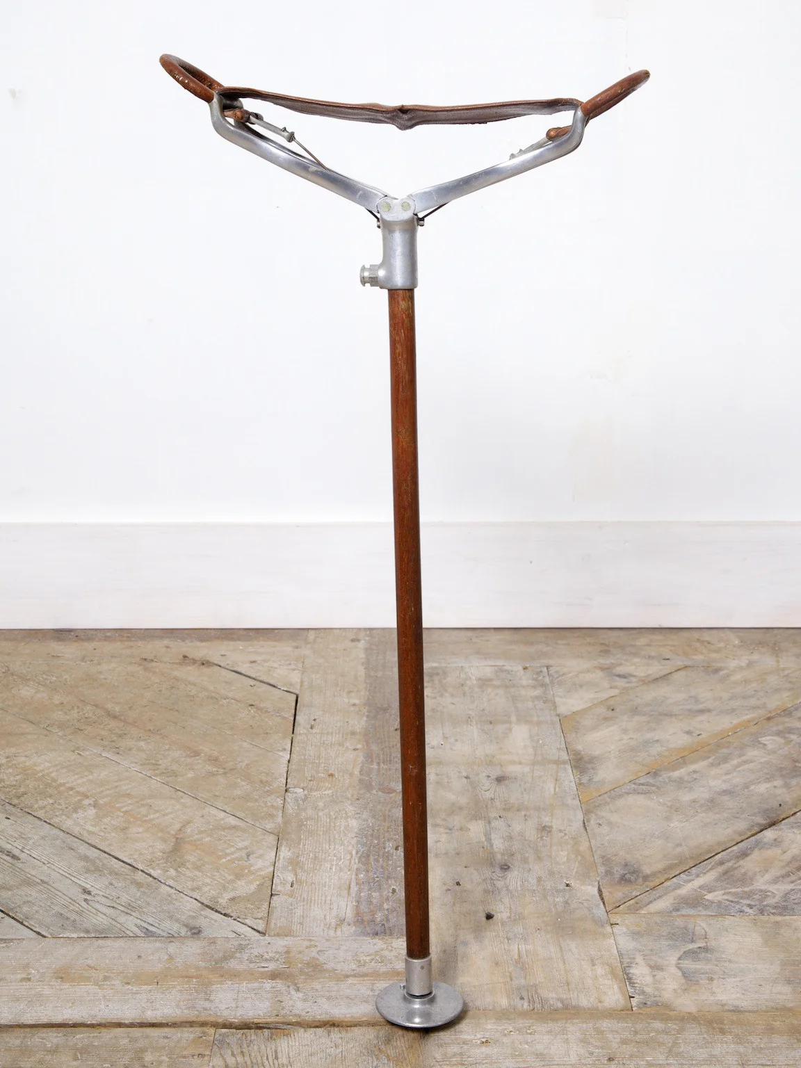Ostrich Hide Shooting Sticks - Image 3