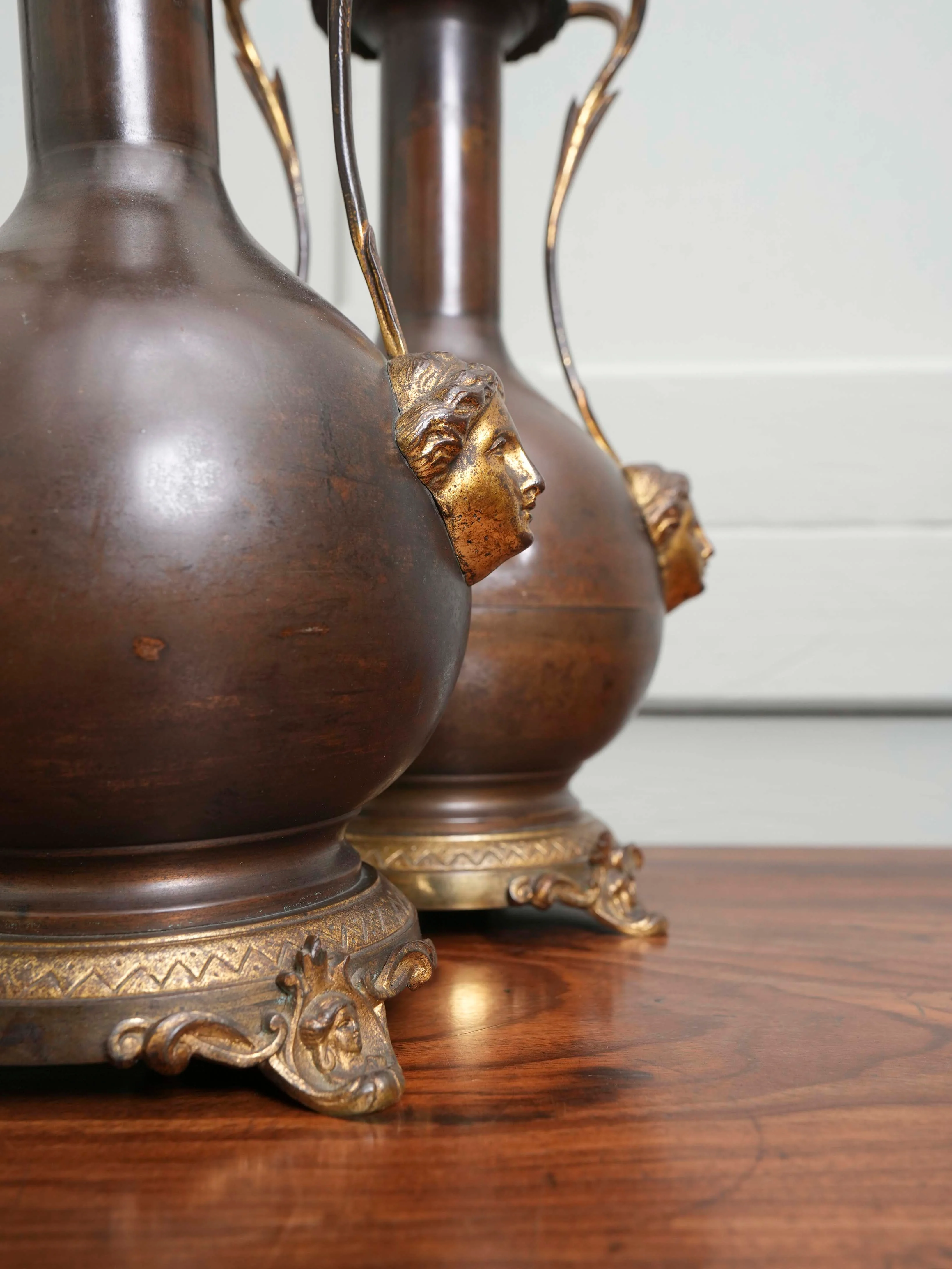 A Pair of Twin Handled Copper Vase Table Lamps - Image 7