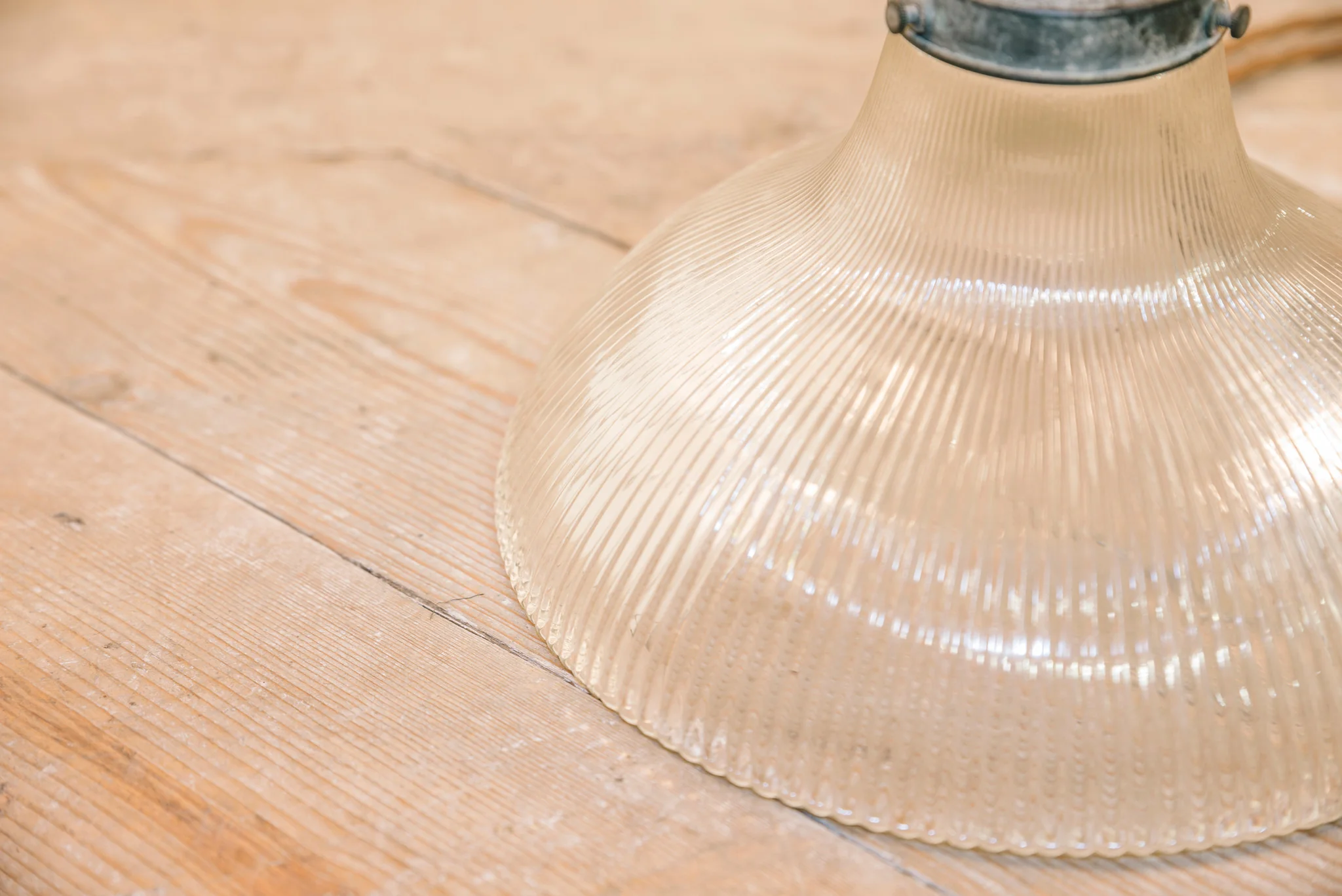 Small holophane pendant - Image 4
