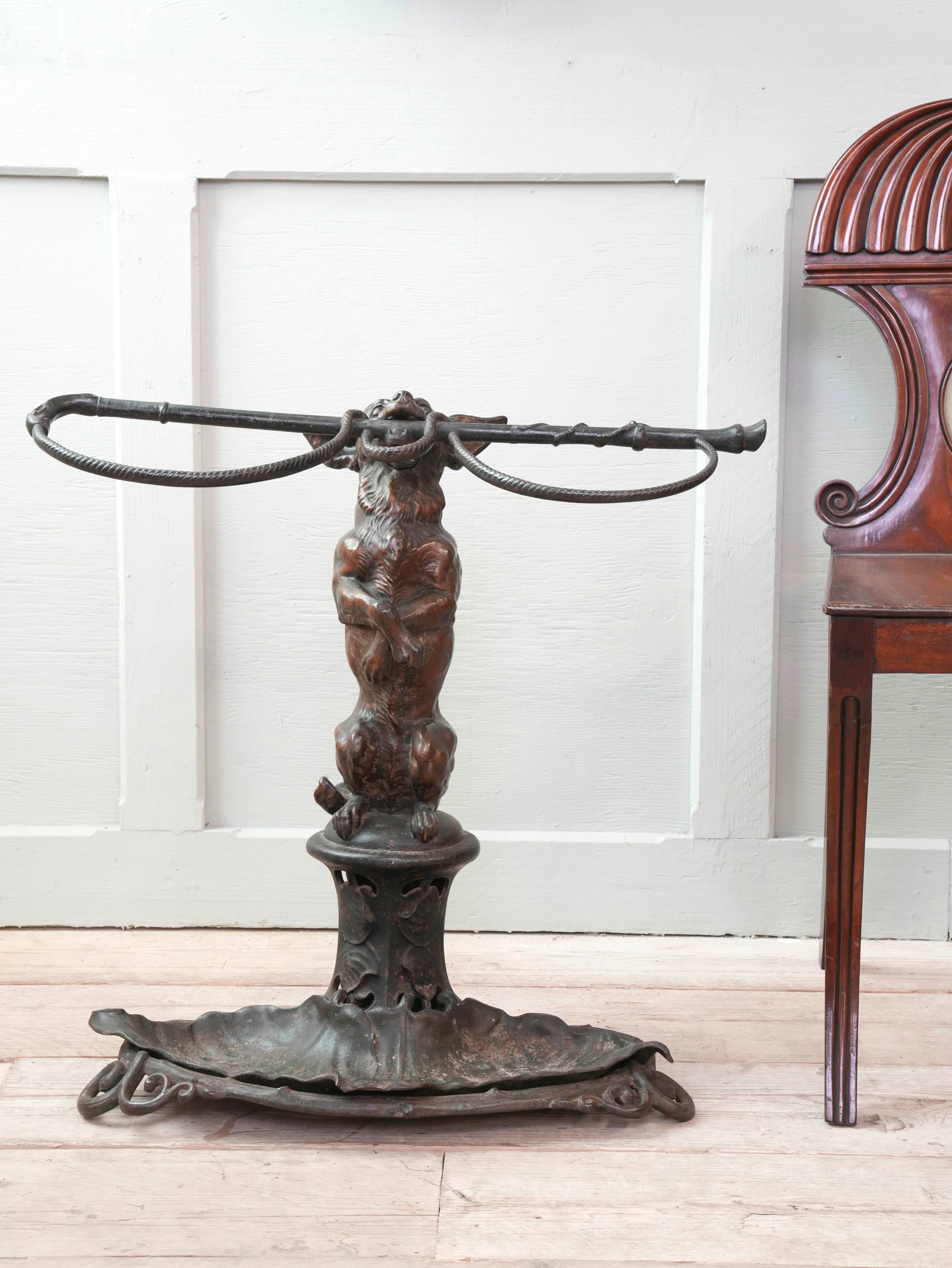 A Chihuahua & Crop Stick Stand