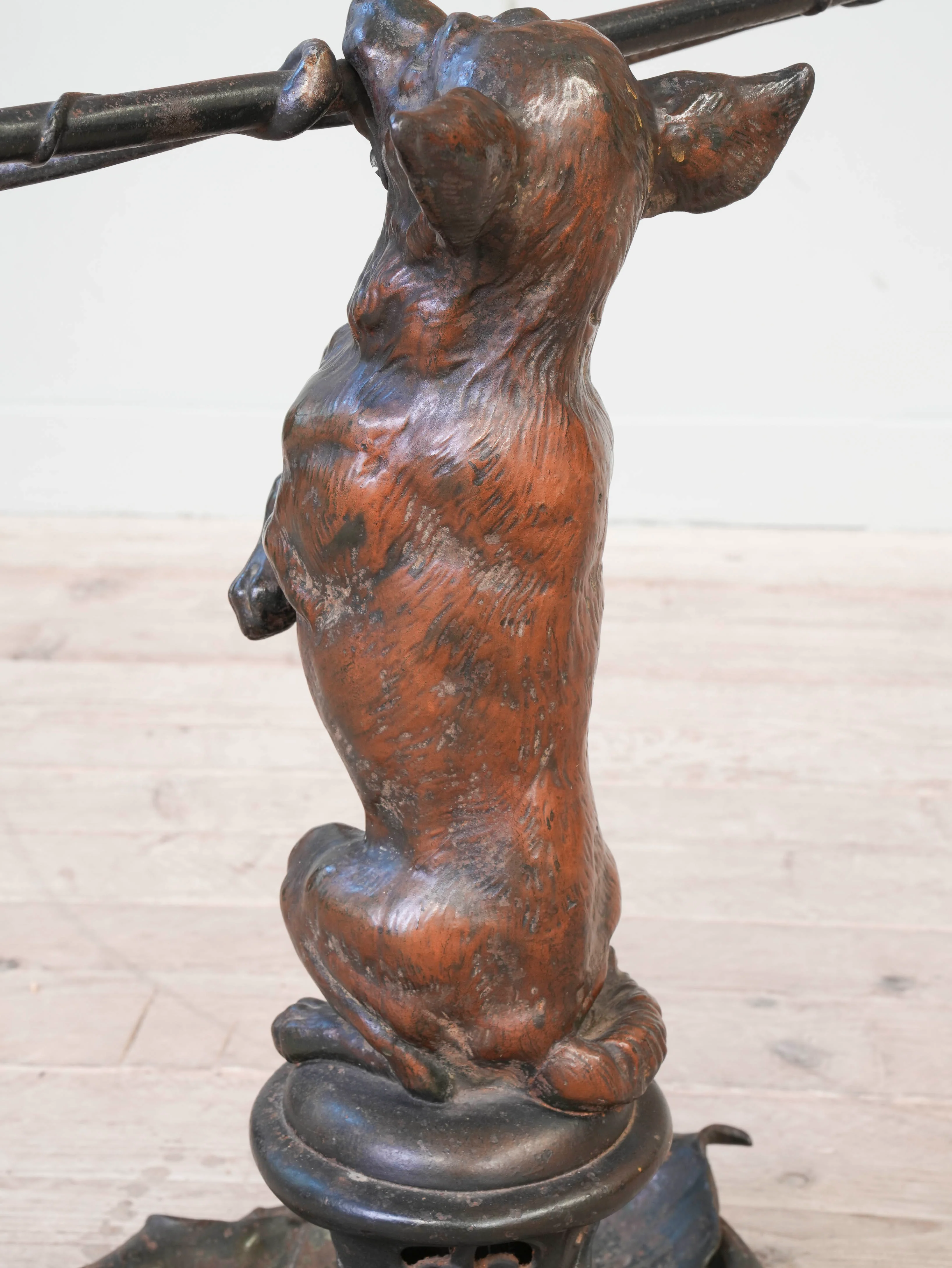 A Chihuahua & Crop Stick Stand - Image 3