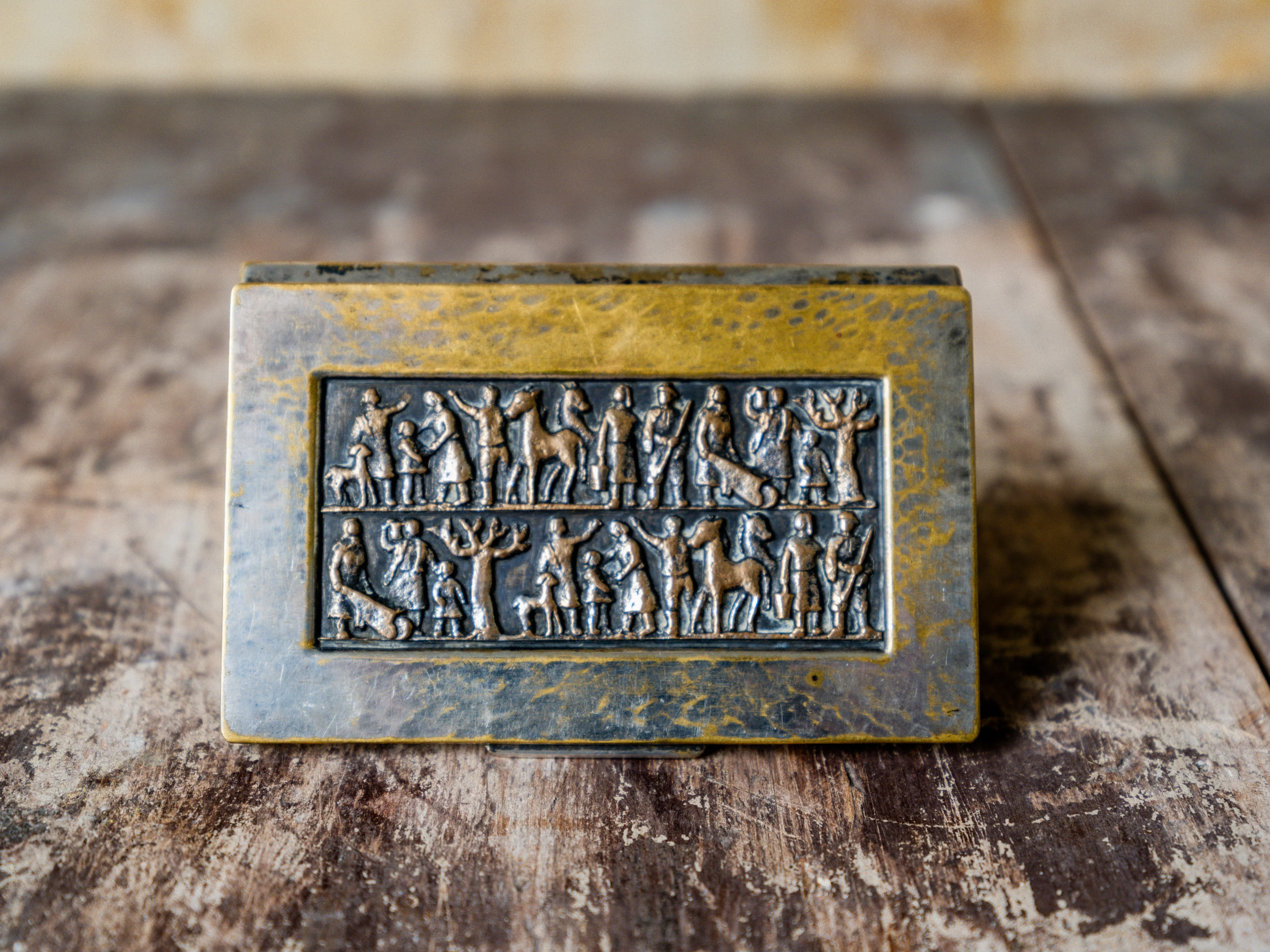 A Magrit Tevan Card Case - Image 2
