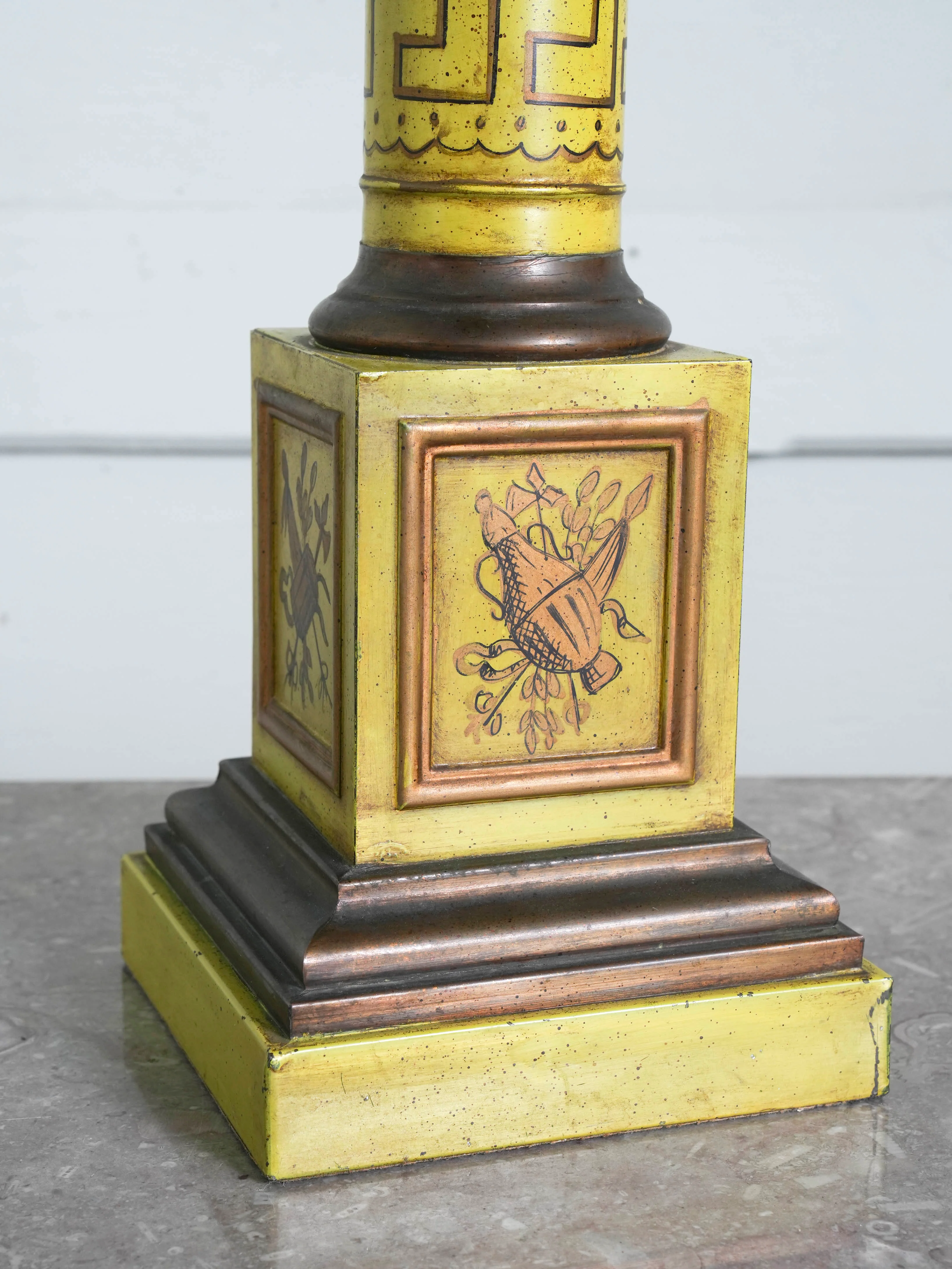 A Toleware Table Lamp - Image 6