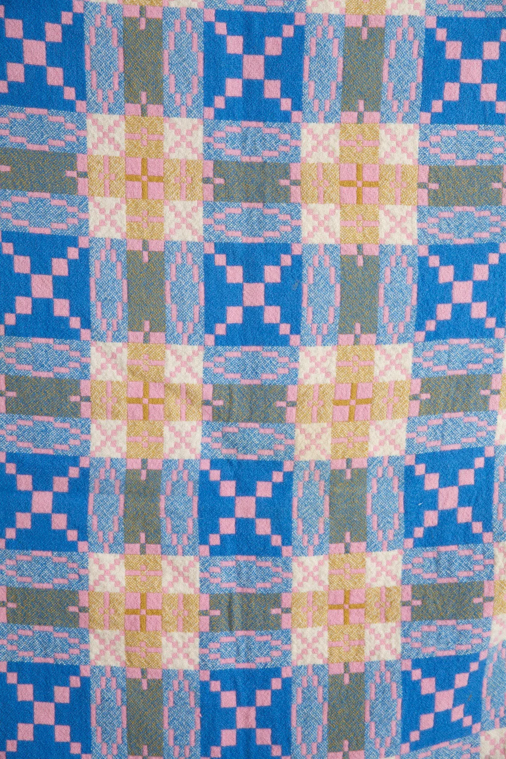 Welsh Woollen Blanket - Image 4
