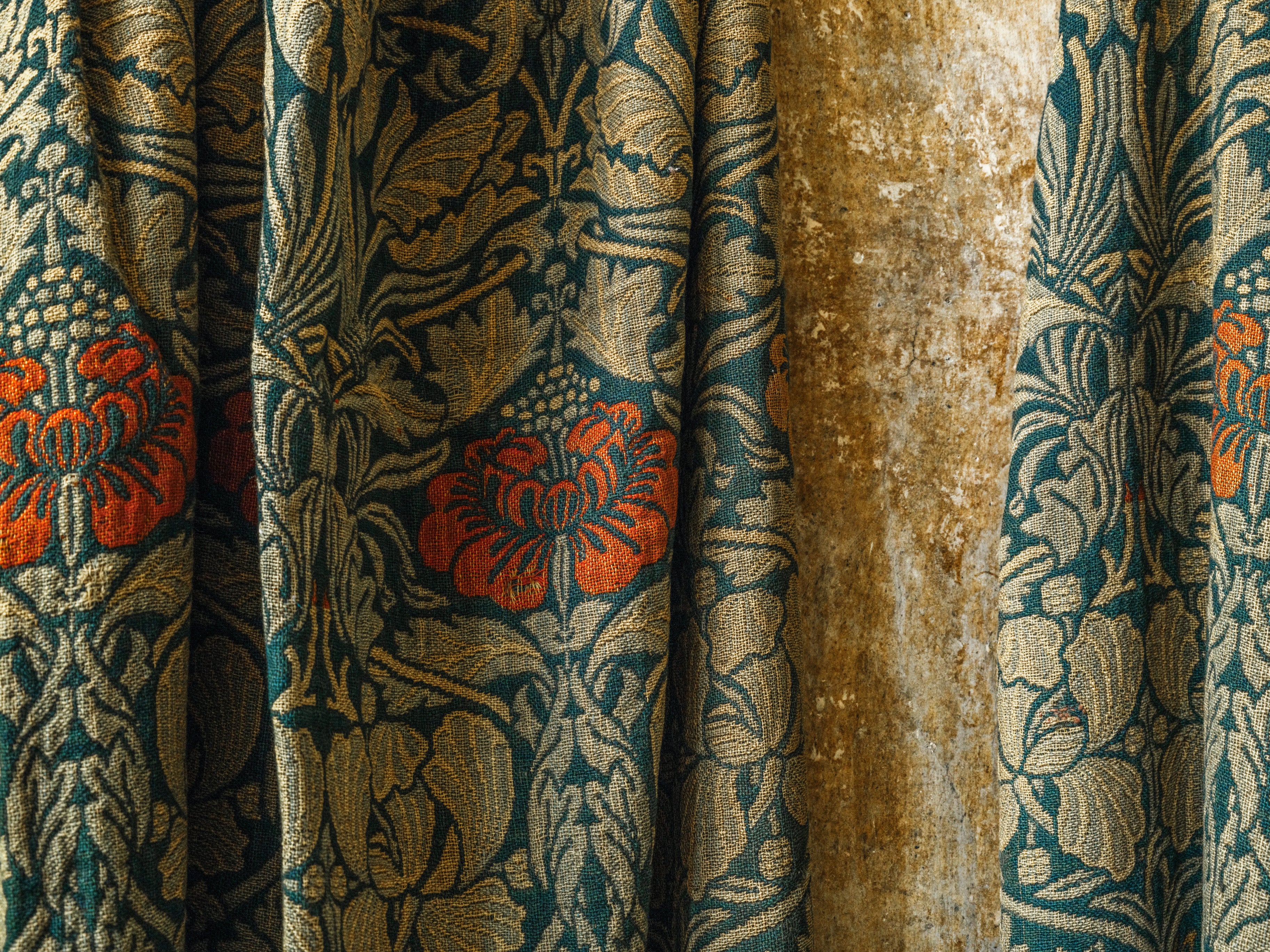 A Pair of 19th Century William Morris Curtains - Image 8